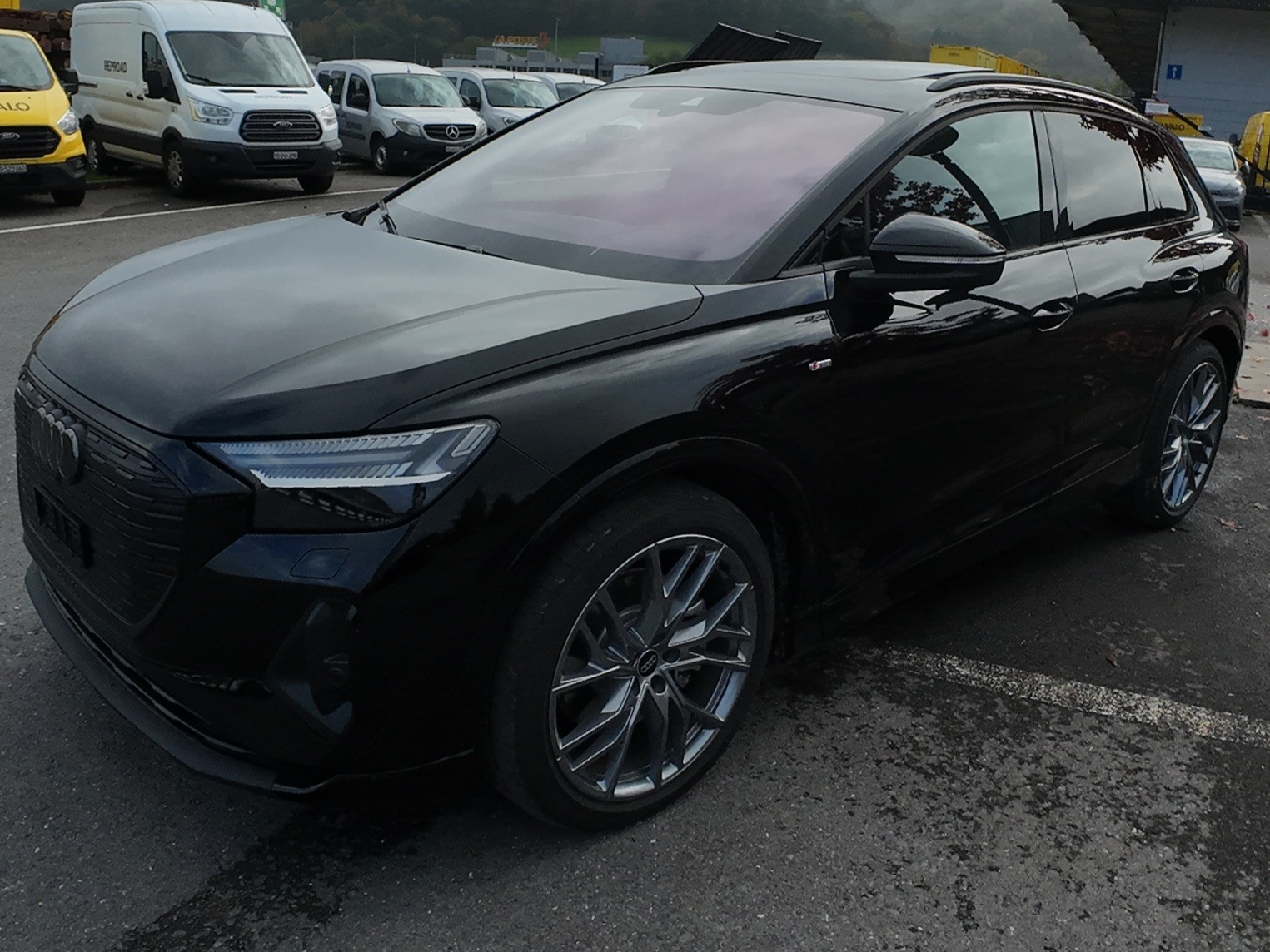 AUDI Q4 e-tron 45 Attraction quattro