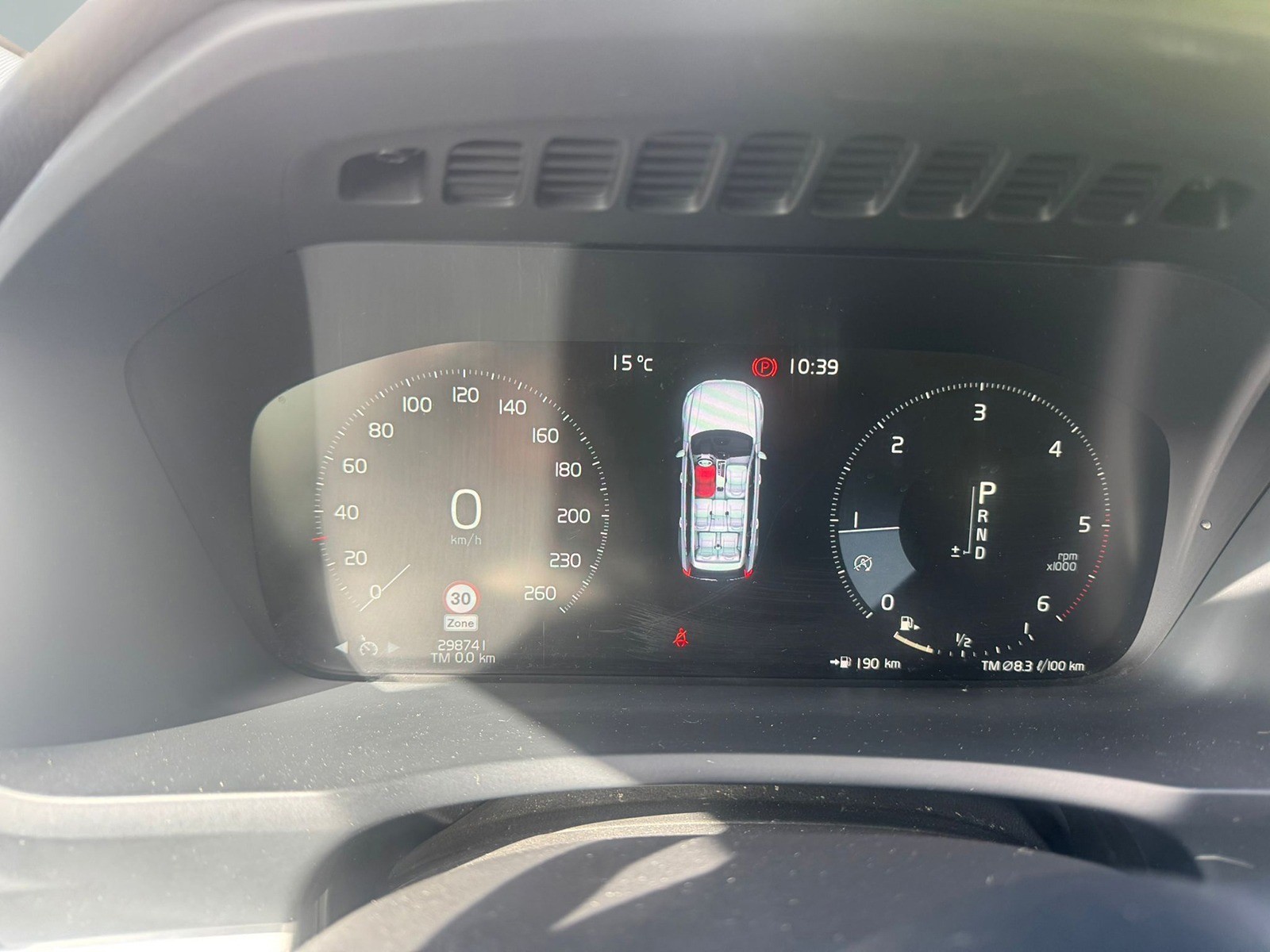 VOLVO XC90 D5 AWD Momentum Geartronic-image-8