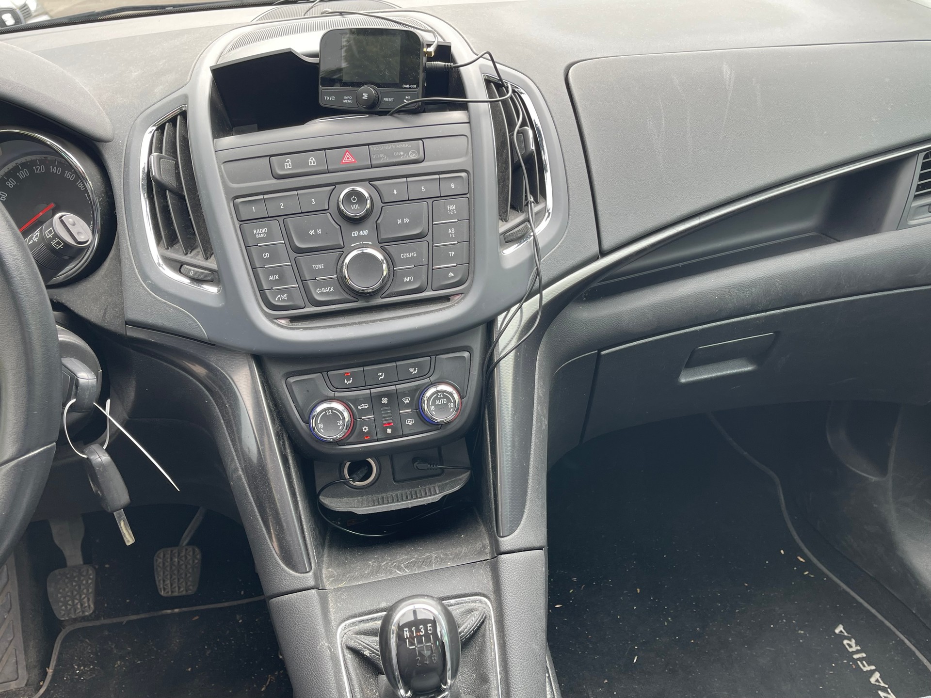 OPEL Zafira Tourer 1.4i 16V Enjoy-image-11