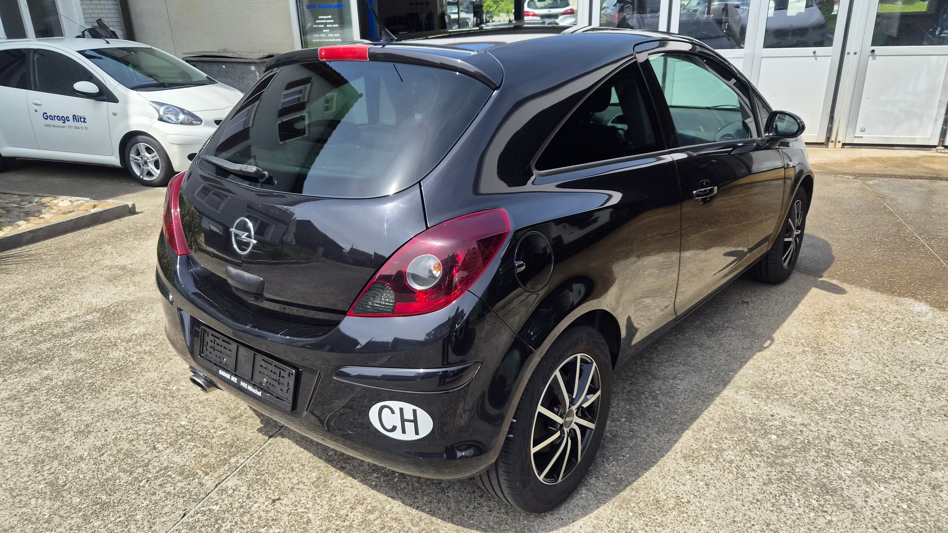 OPEL Corsa 1.4 TP Enjoy-image-3
