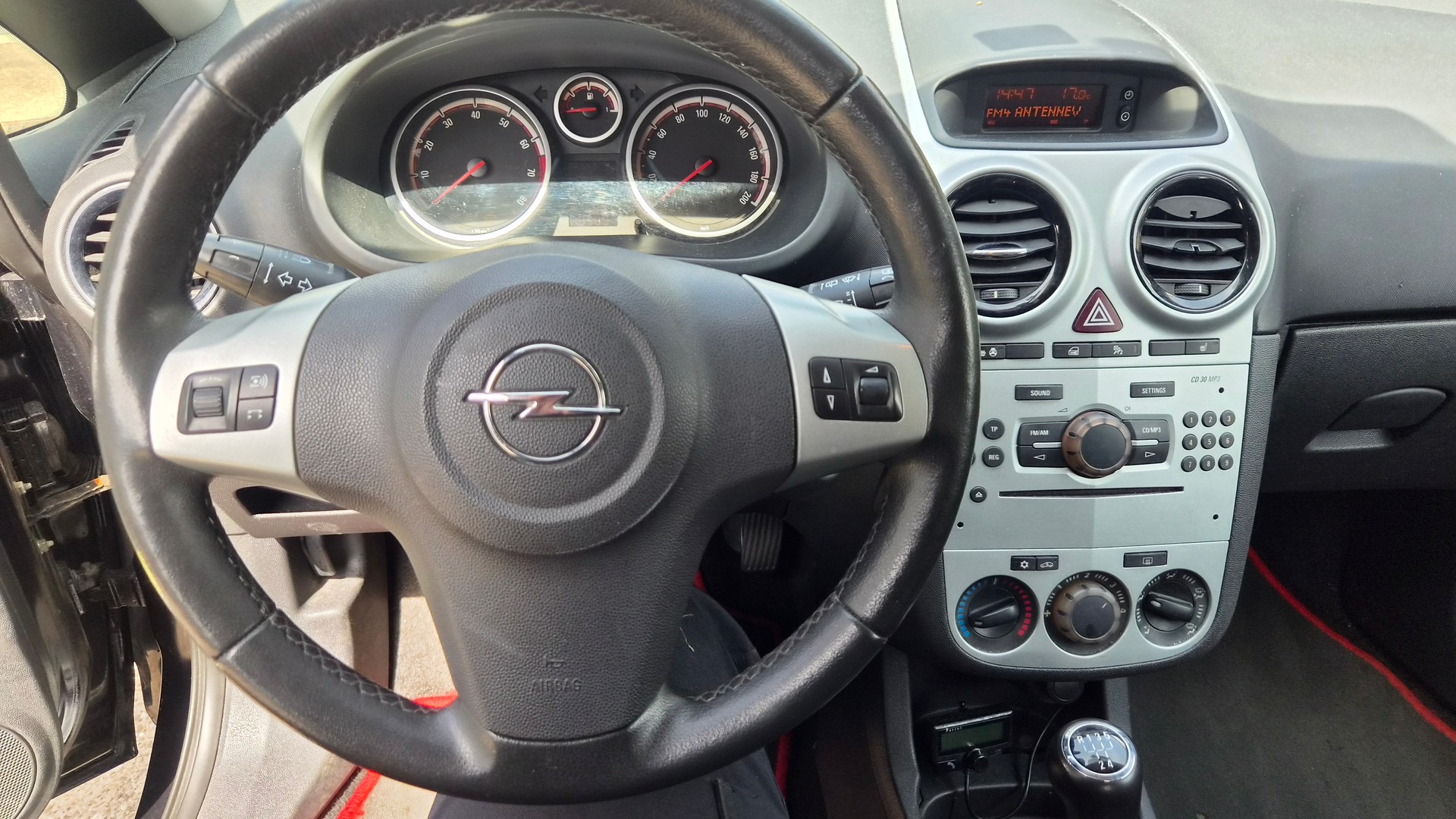 OPEL Corsa 1.4 TP Enjoy-image-6