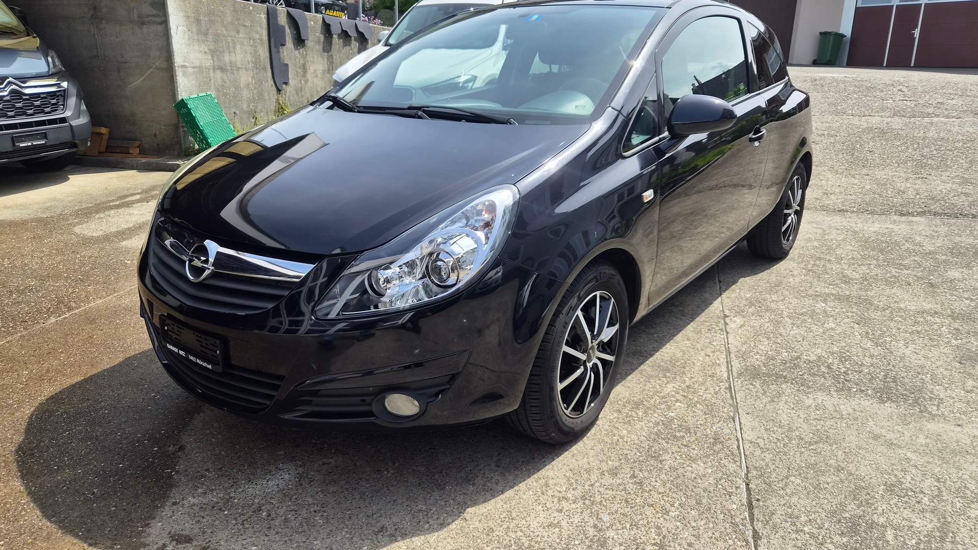 OPEL Corsa 1.4 TP Enjoy-image-1