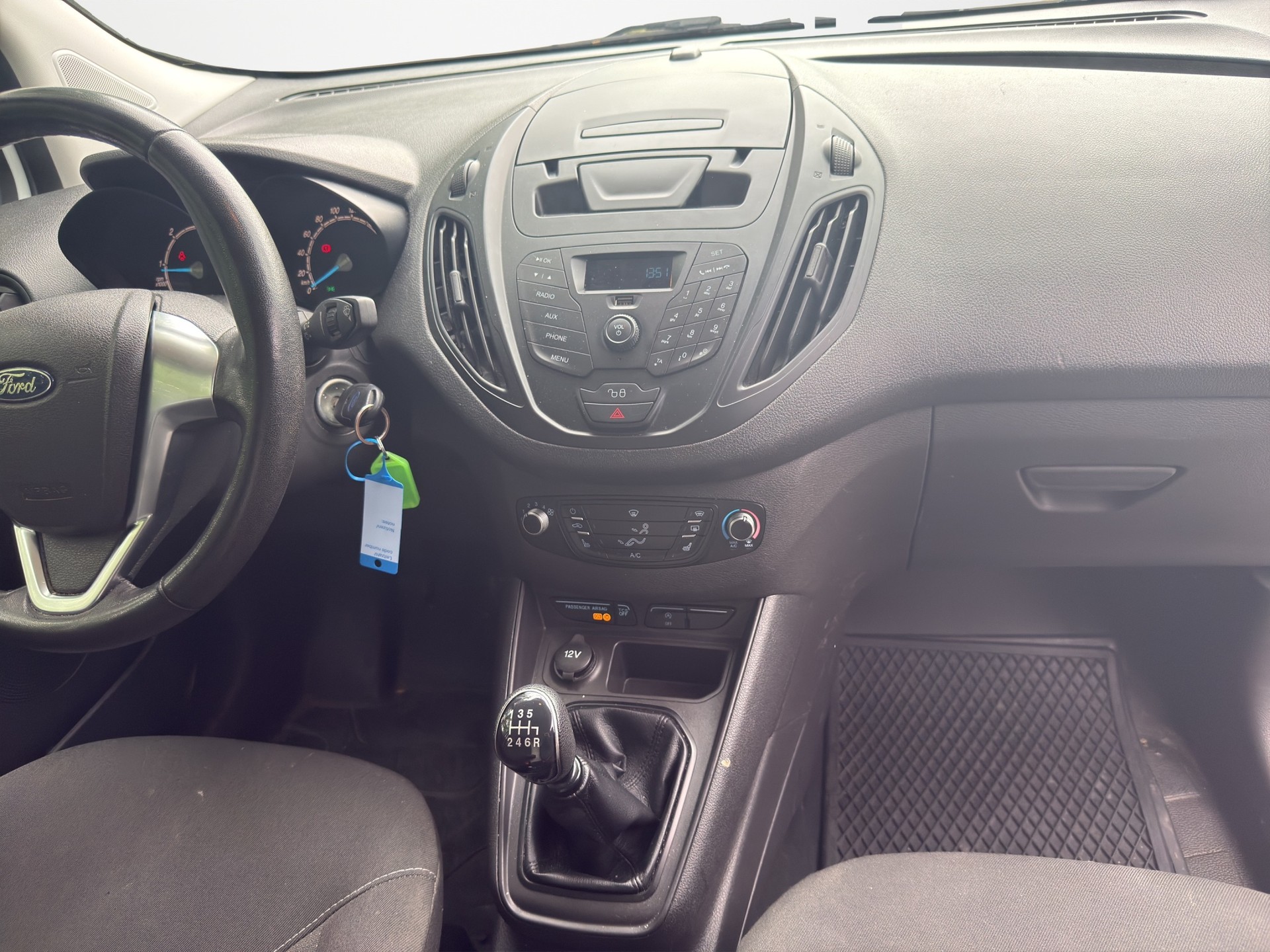 FORD Transit Courier 1.5 TDCi Trend-image-12