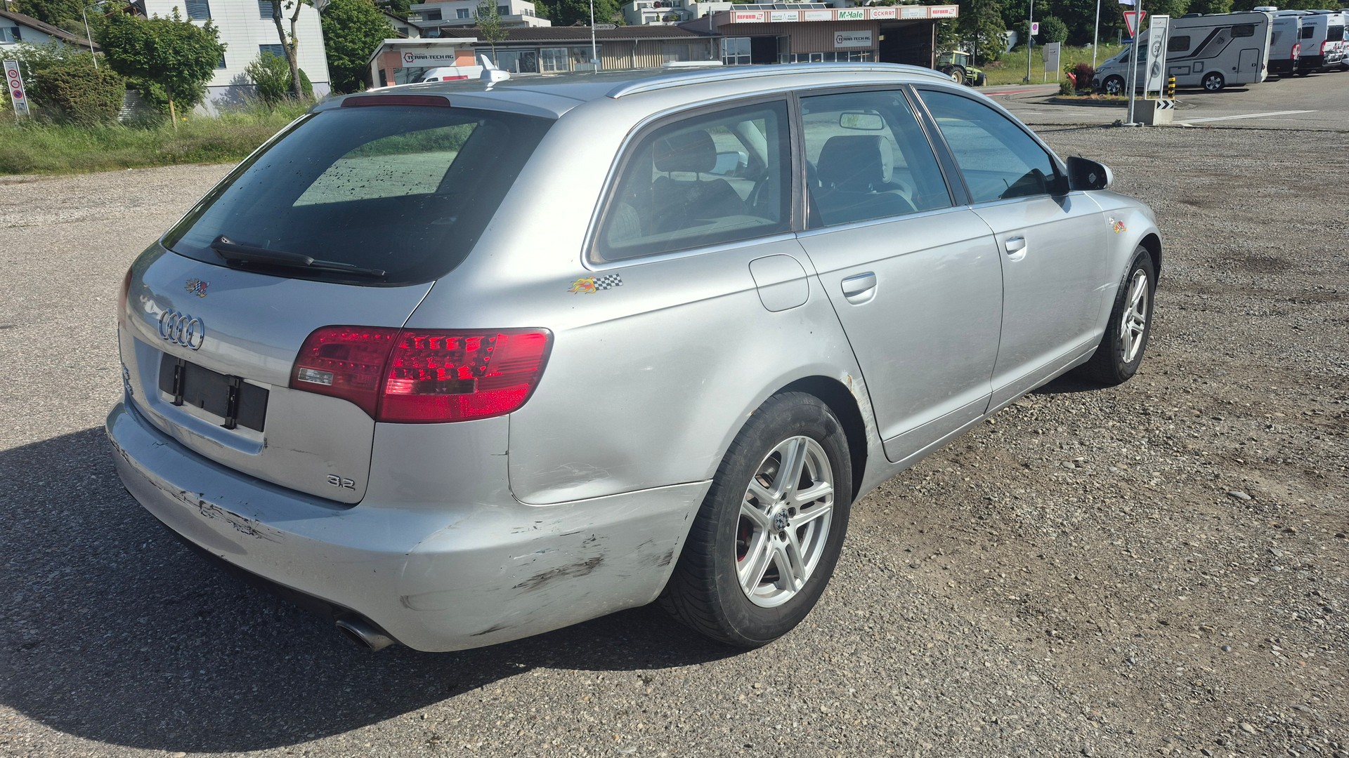 AUDI A6 Avant 3.2 V6 FSI quattro-image-4