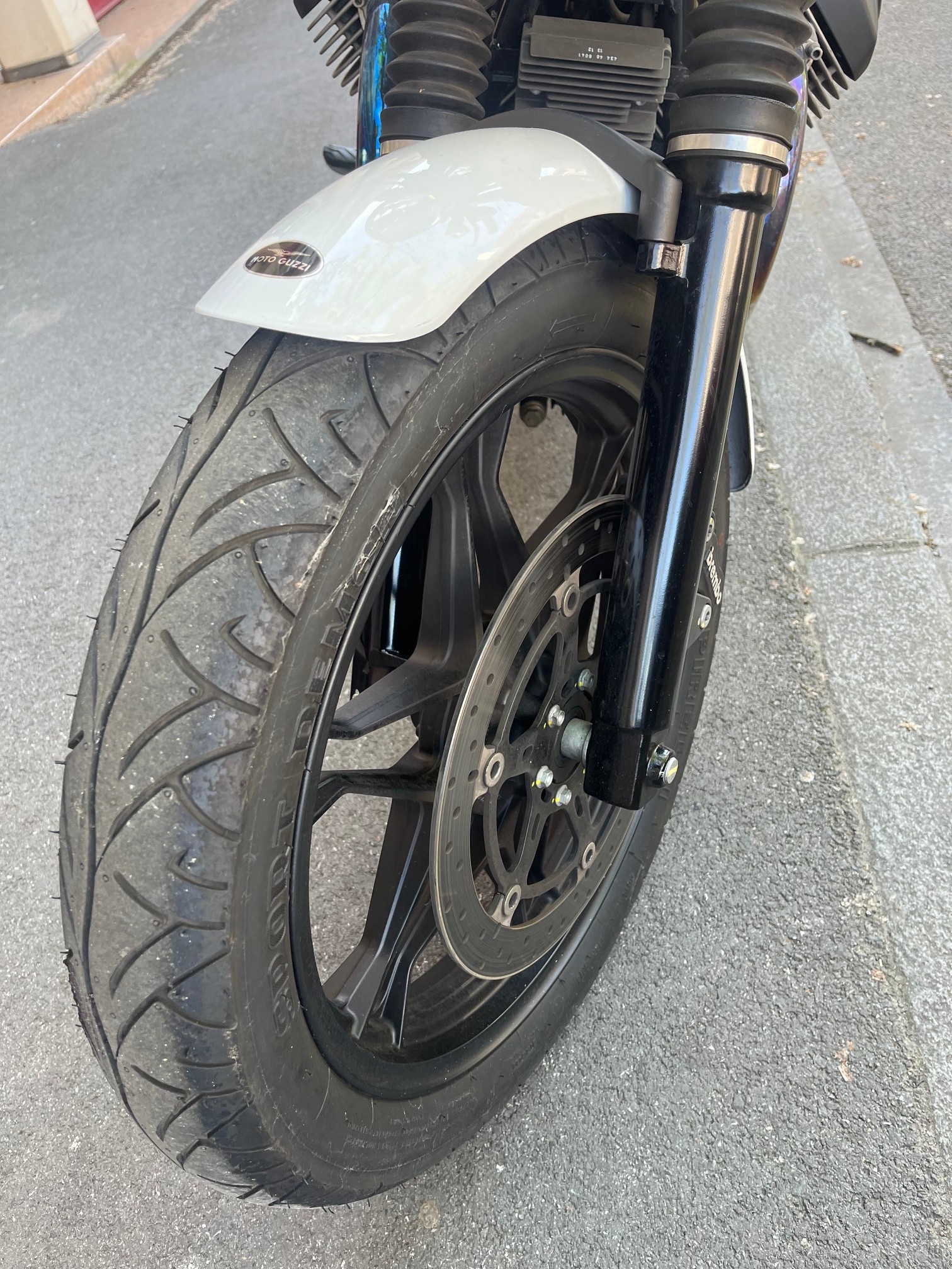 MOTO GUZZI V7-image-9