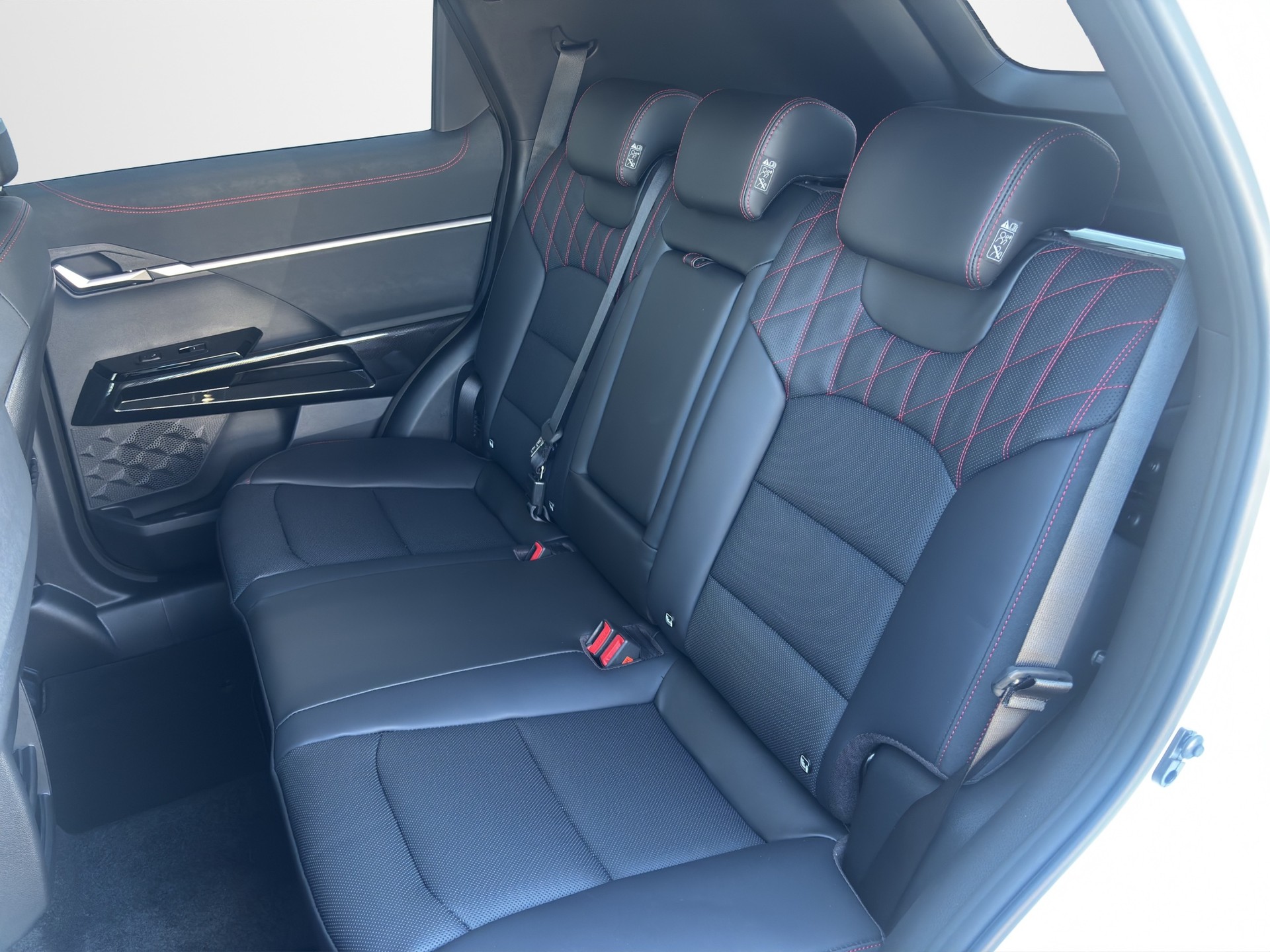 KGM-SsangYong Actyon 1.5 T-Gdi Hybrid Platinum-image-7