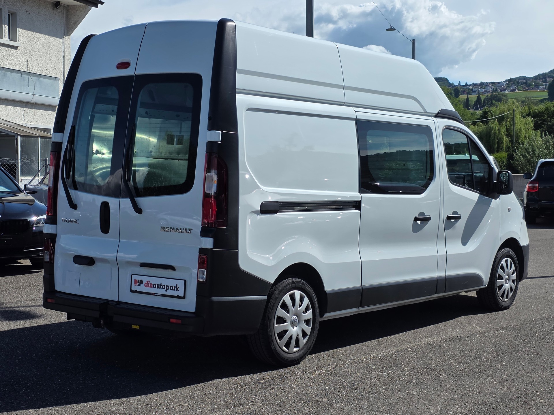 RENAULT Trafic 2.0 ENERGY dCi145 3.0t Business L2H2 * CH-Fahrzeug *-showroom-element-3