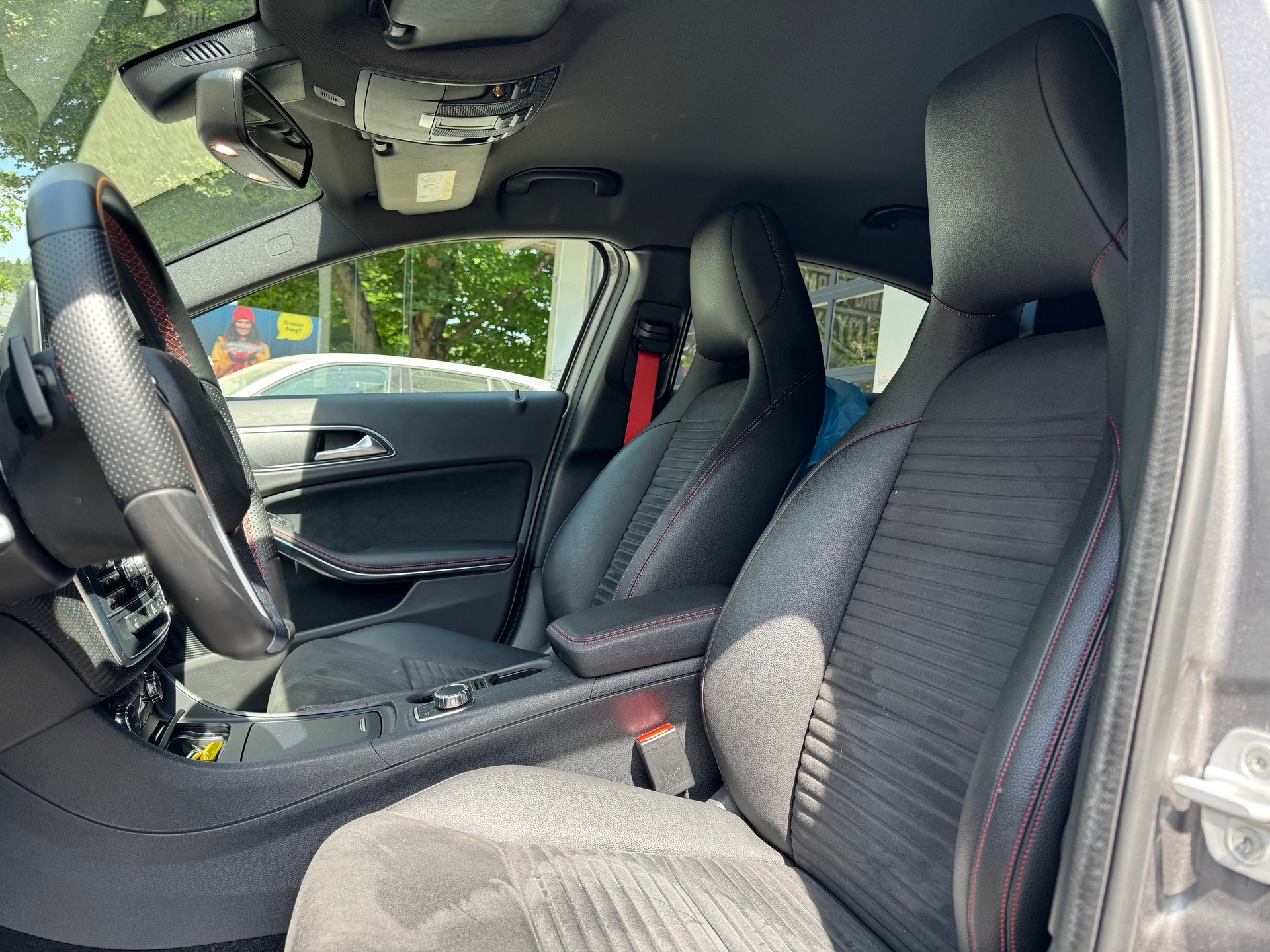 MERCEDES-BENZ A 250 Sport-Line 4Matic 7G-DCT-image-6