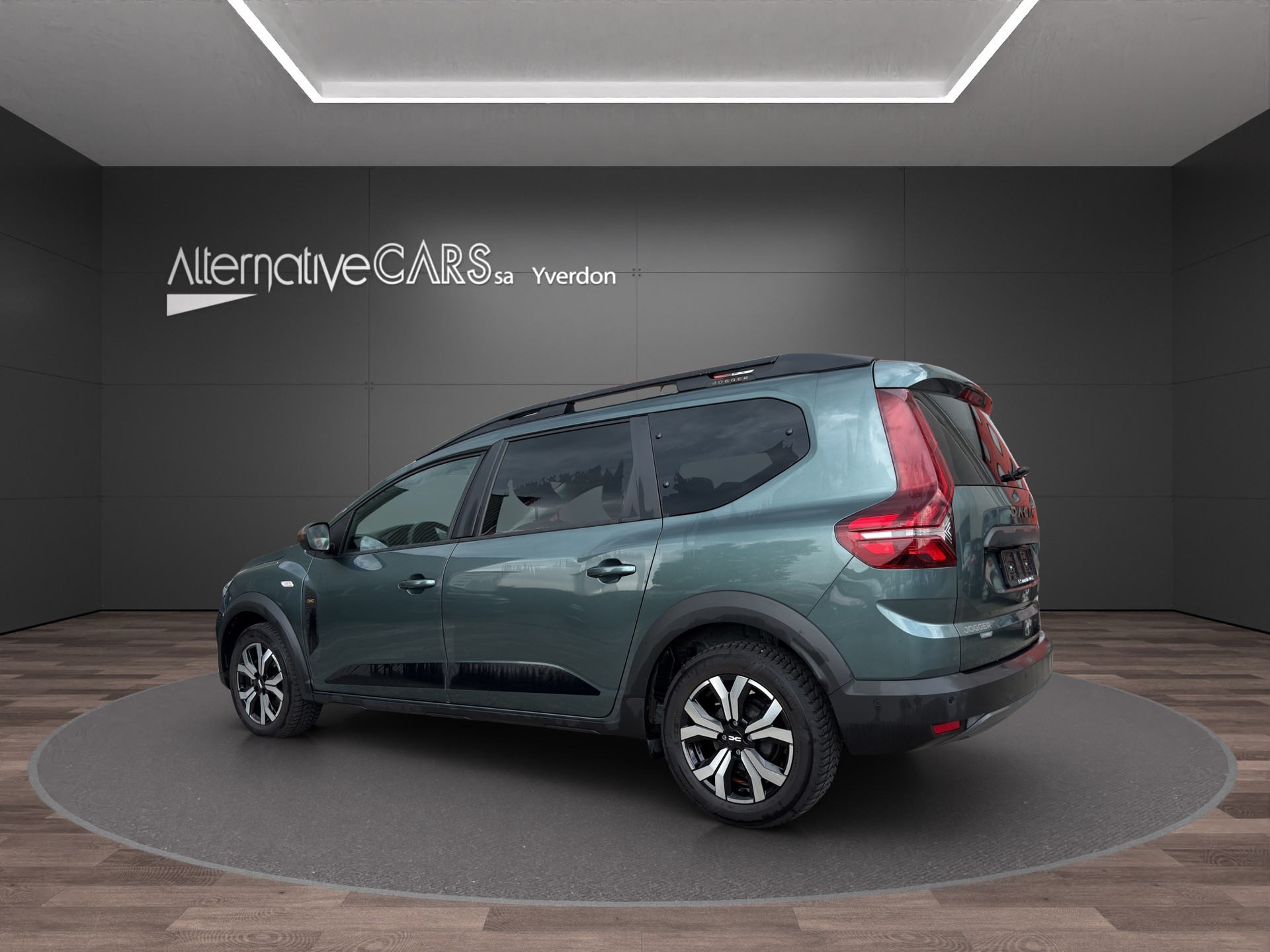 DACIA Jogger HEV 140 Extreme-showroom-element-3