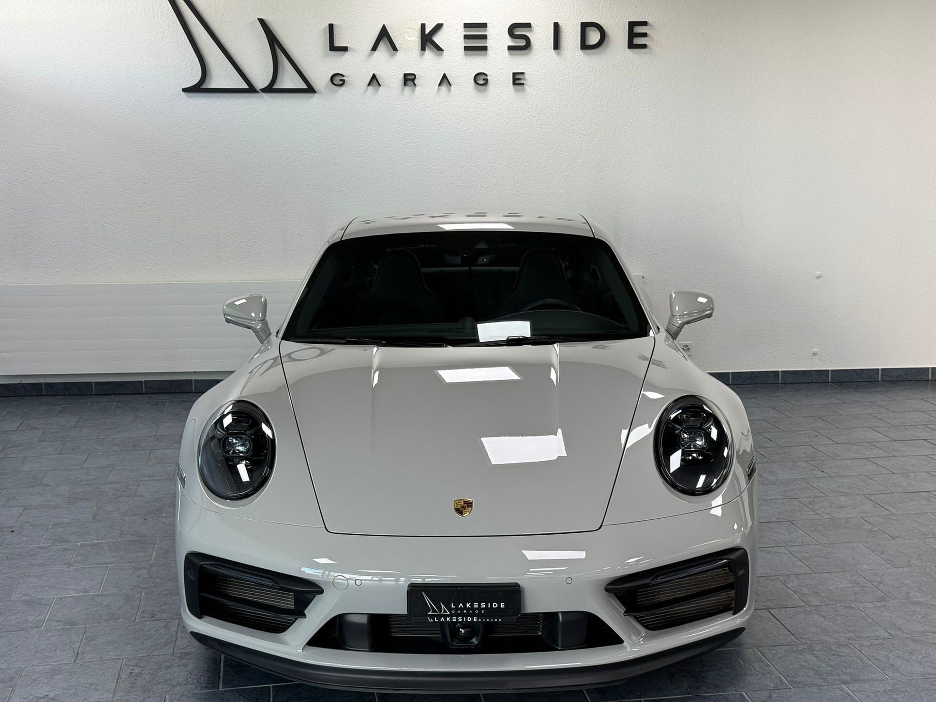 PORSCHE 911 Carrera GTS PDK-showroom-element-1
