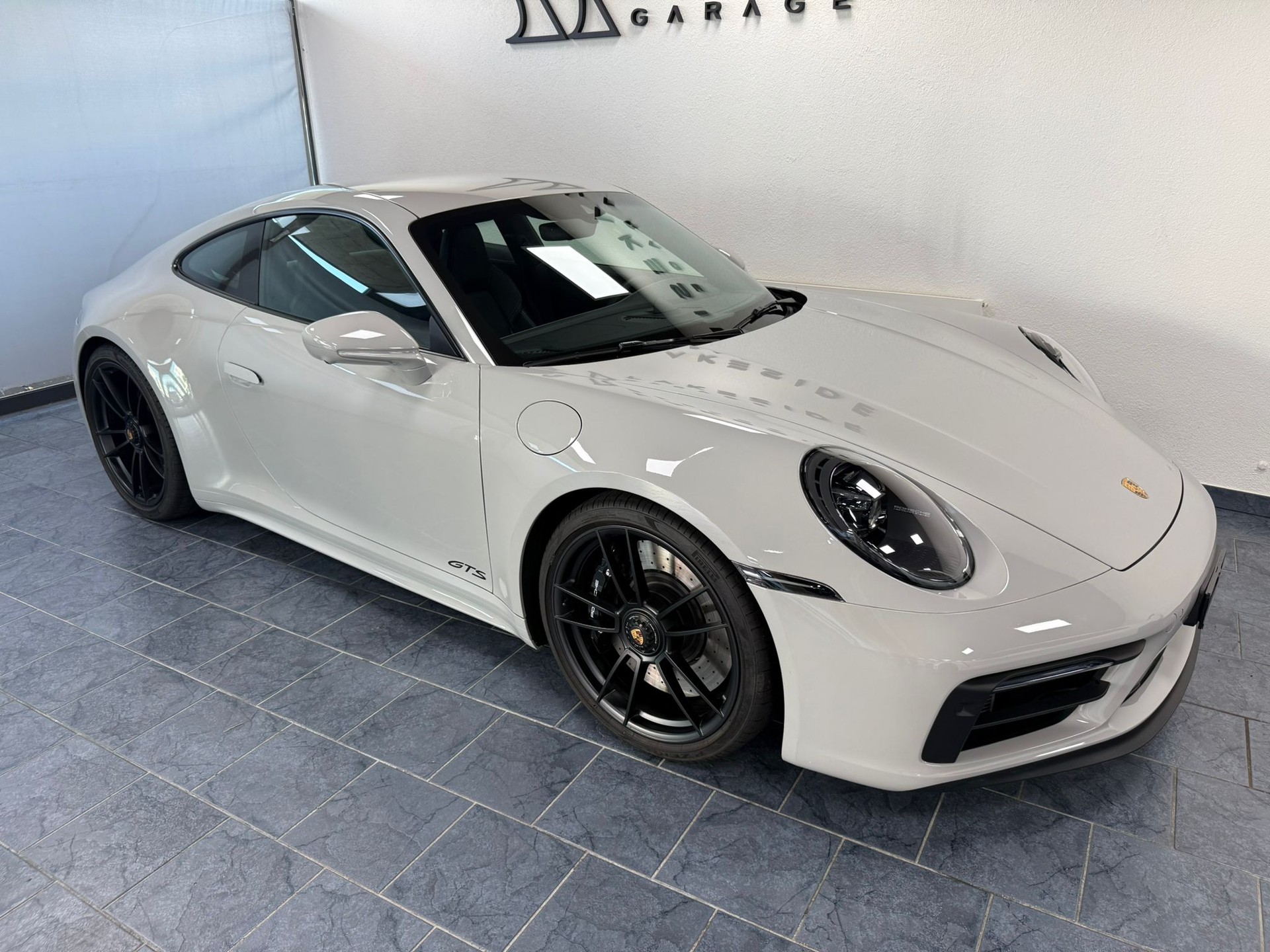 PORSCHE 911 Carrera GTS PDK-showroom-element-2