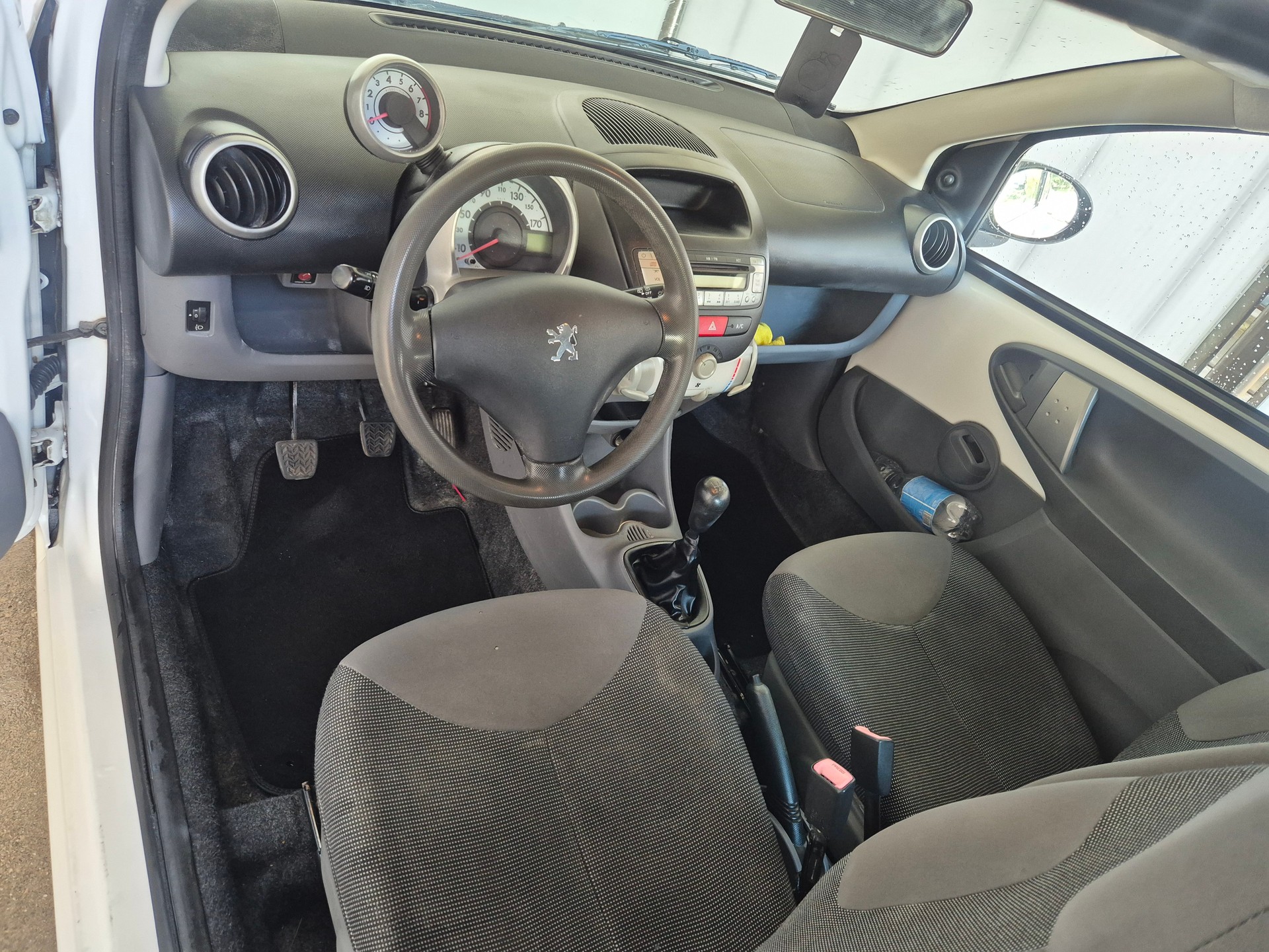 PEUGEOT 107/1.0-image-11