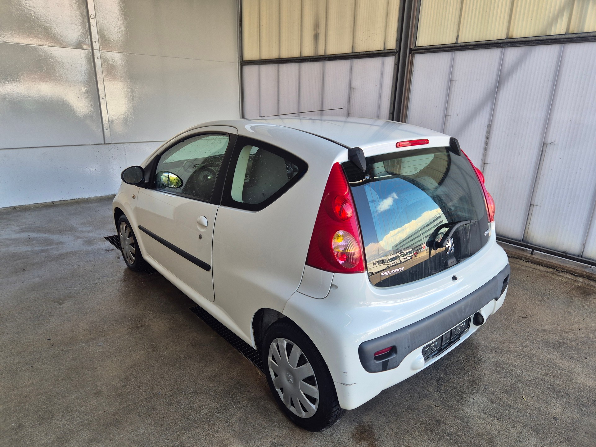 PEUGEOT 107/1.0-image-6