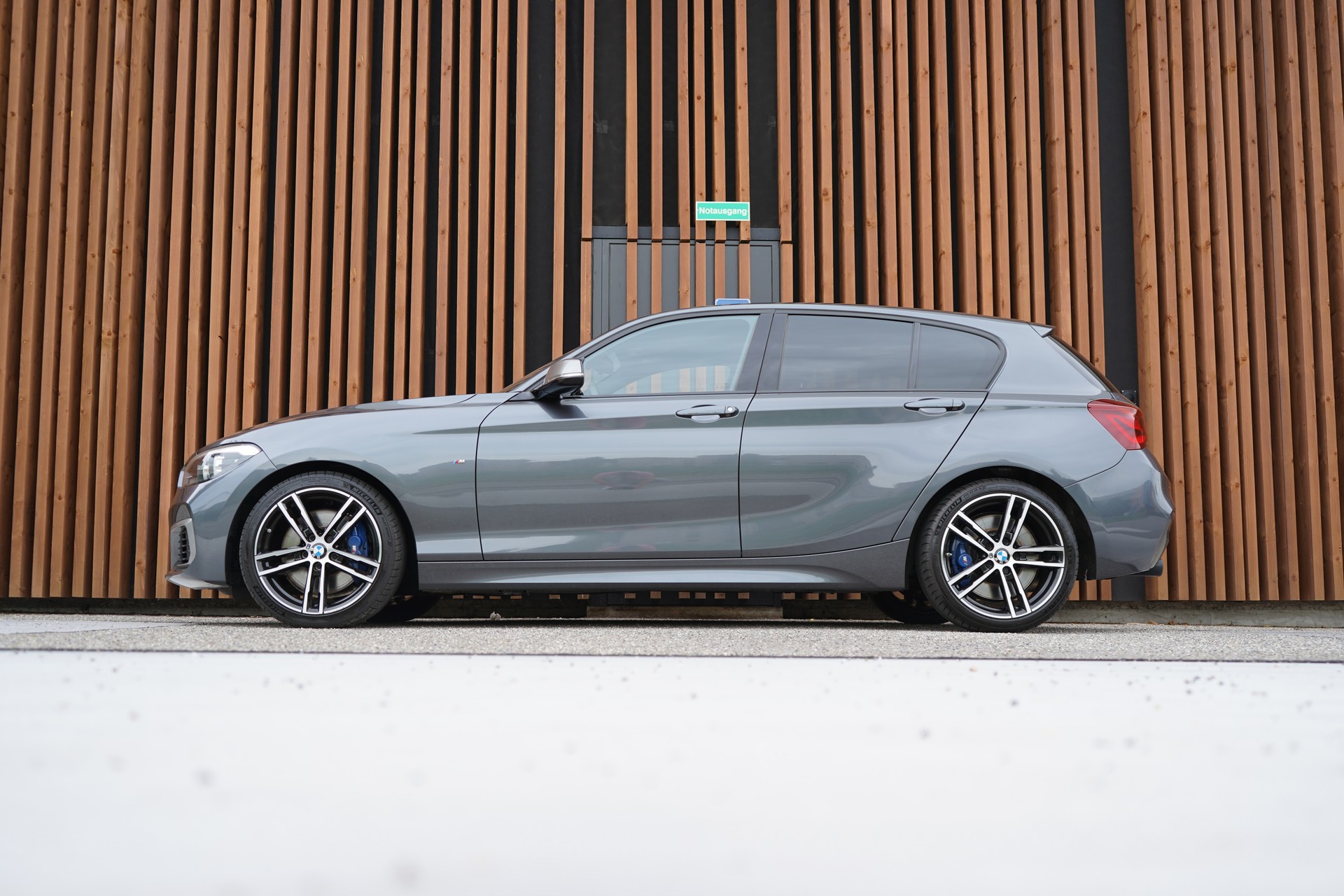 BMW M140i xDRIVE STEPTRONIC l 340 PS-showroom-element-3