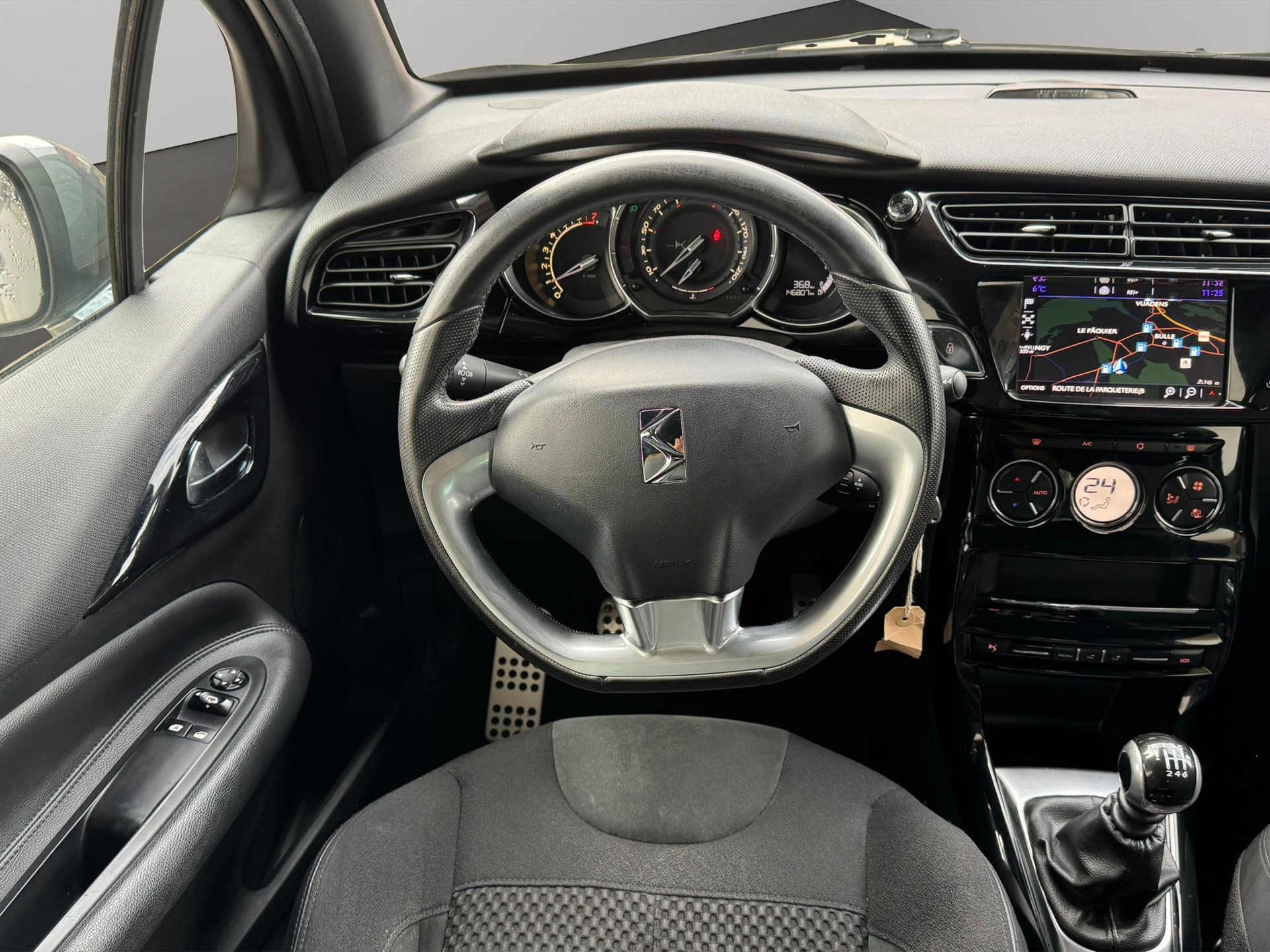 DS AUTOMOBILES DS3 1.6 THP Sport Chic-image-9