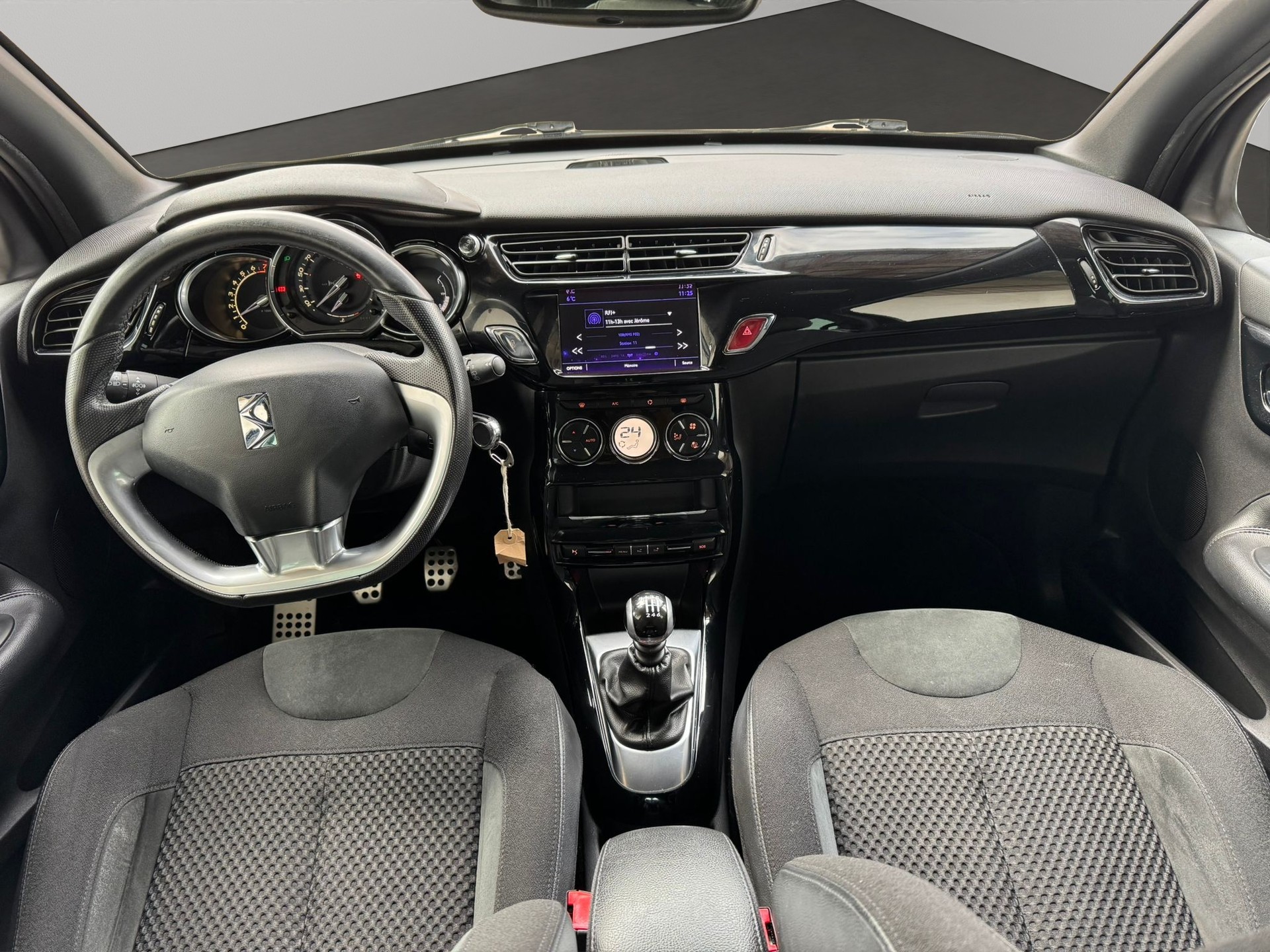 DS AUTOMOBILES DS3 1.6 THP Sport Chic-image-8