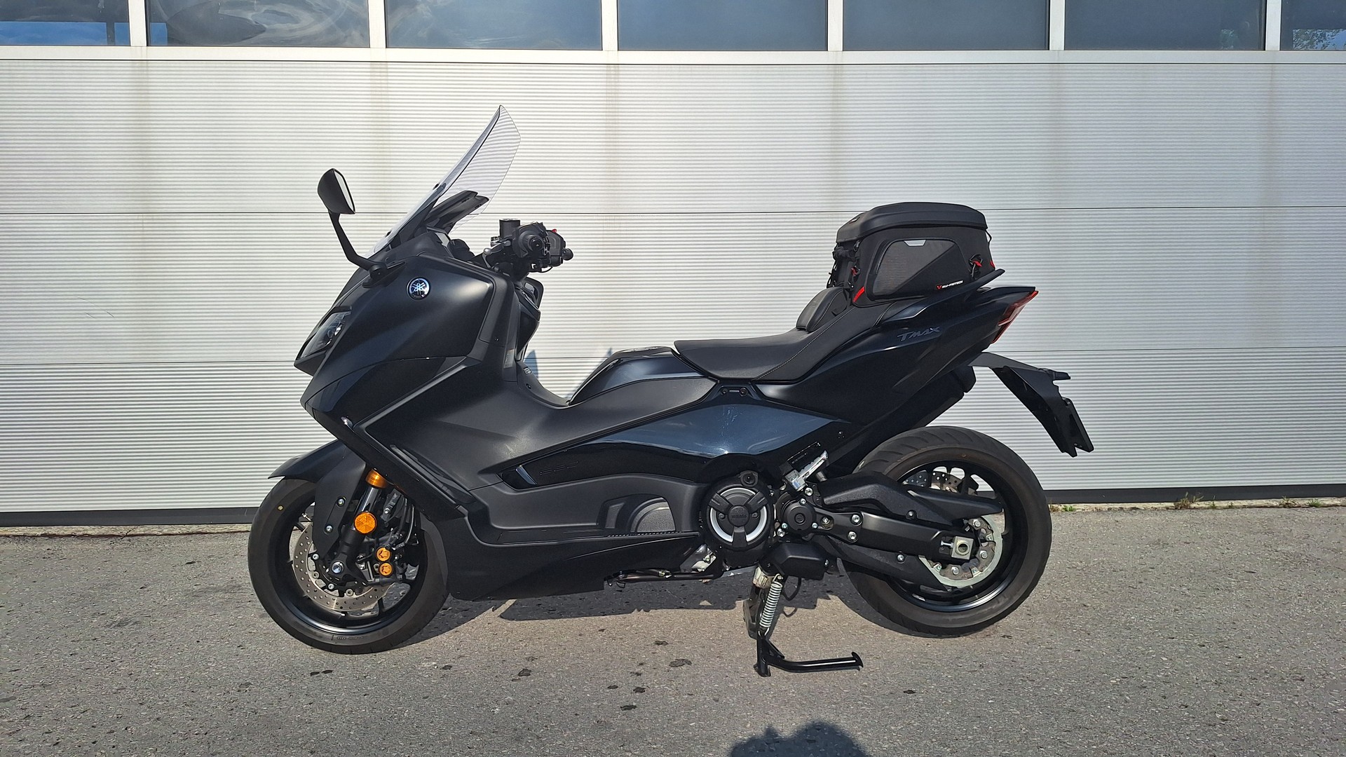 YAMAHA T-MAX Tech-Max XP 560-image-1