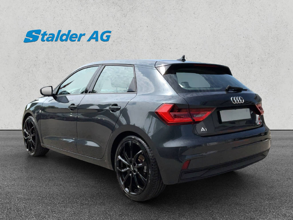 AUDI A1 Sportback 1.0 30 TFSI Attraction S-Tronic-image-3