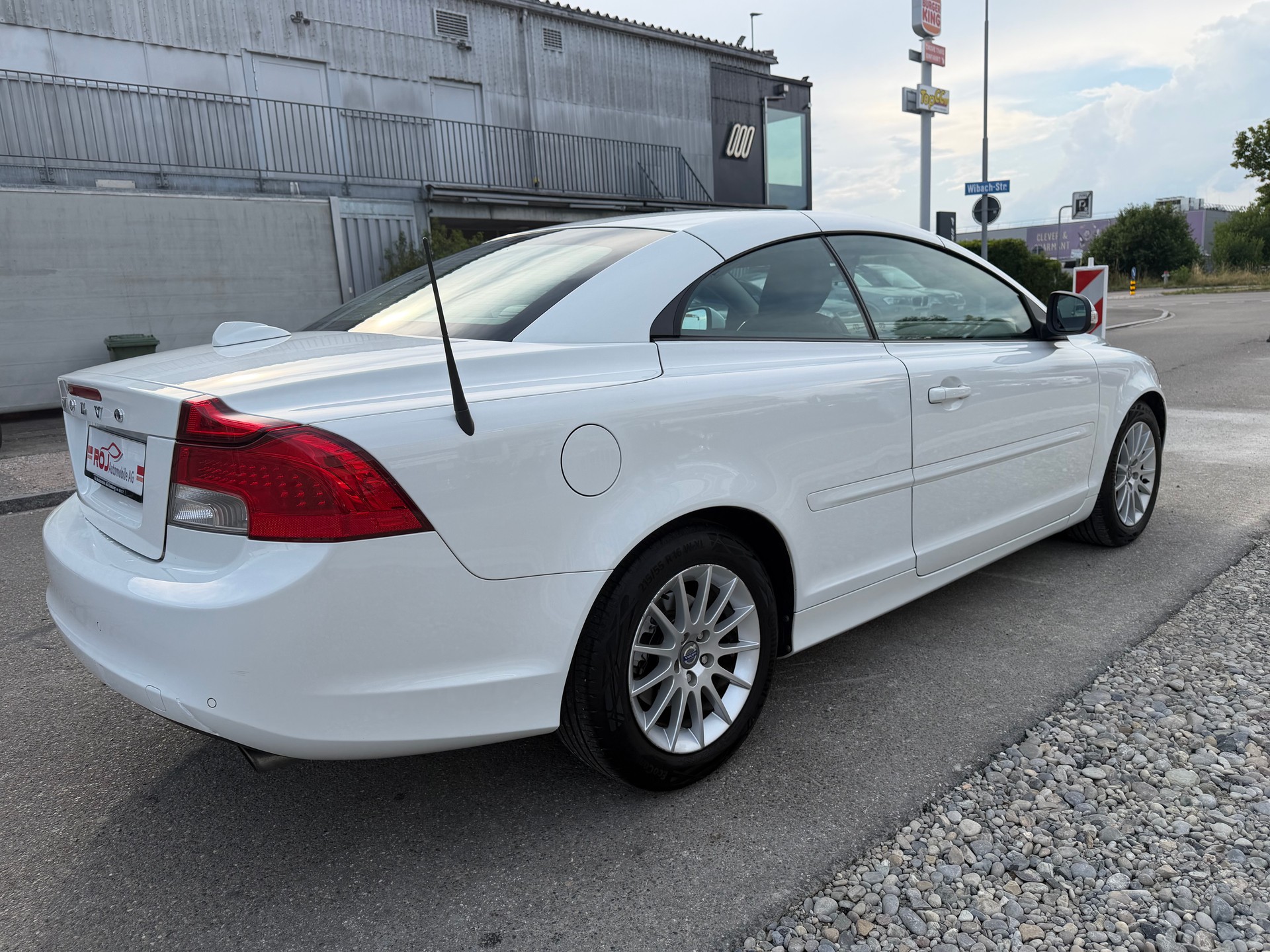 VOLVO C70 T5 Kinetic Geartronic-image-4