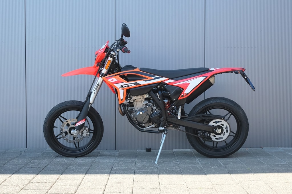 BETA RR 125 4T LC-image-3