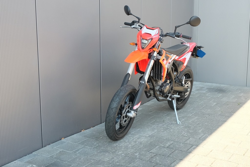 BETA RR 125 4T LC-image-1