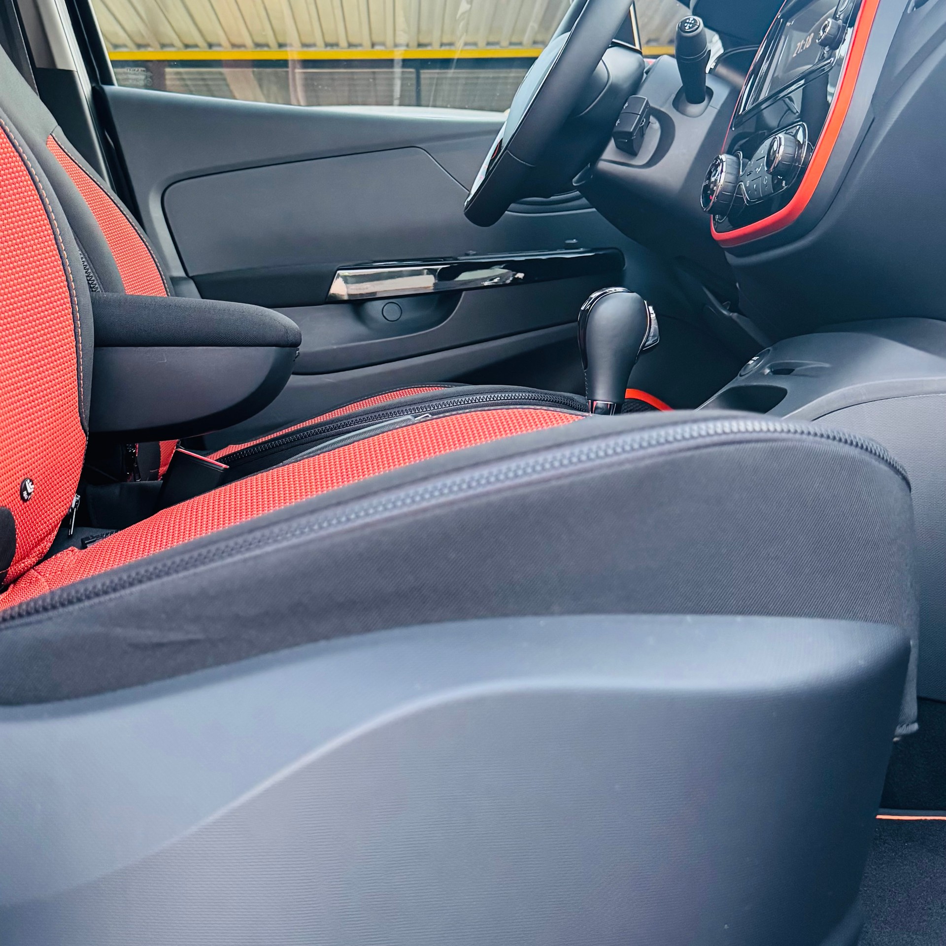 RENAULT Captur 1.2 T 16V Dynamique EDC-image-27