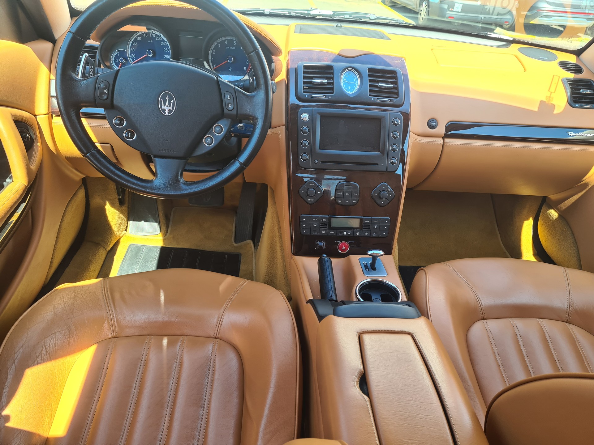 MASERATI Quattroporte 4.2 V8 DuoSelect-image-10
