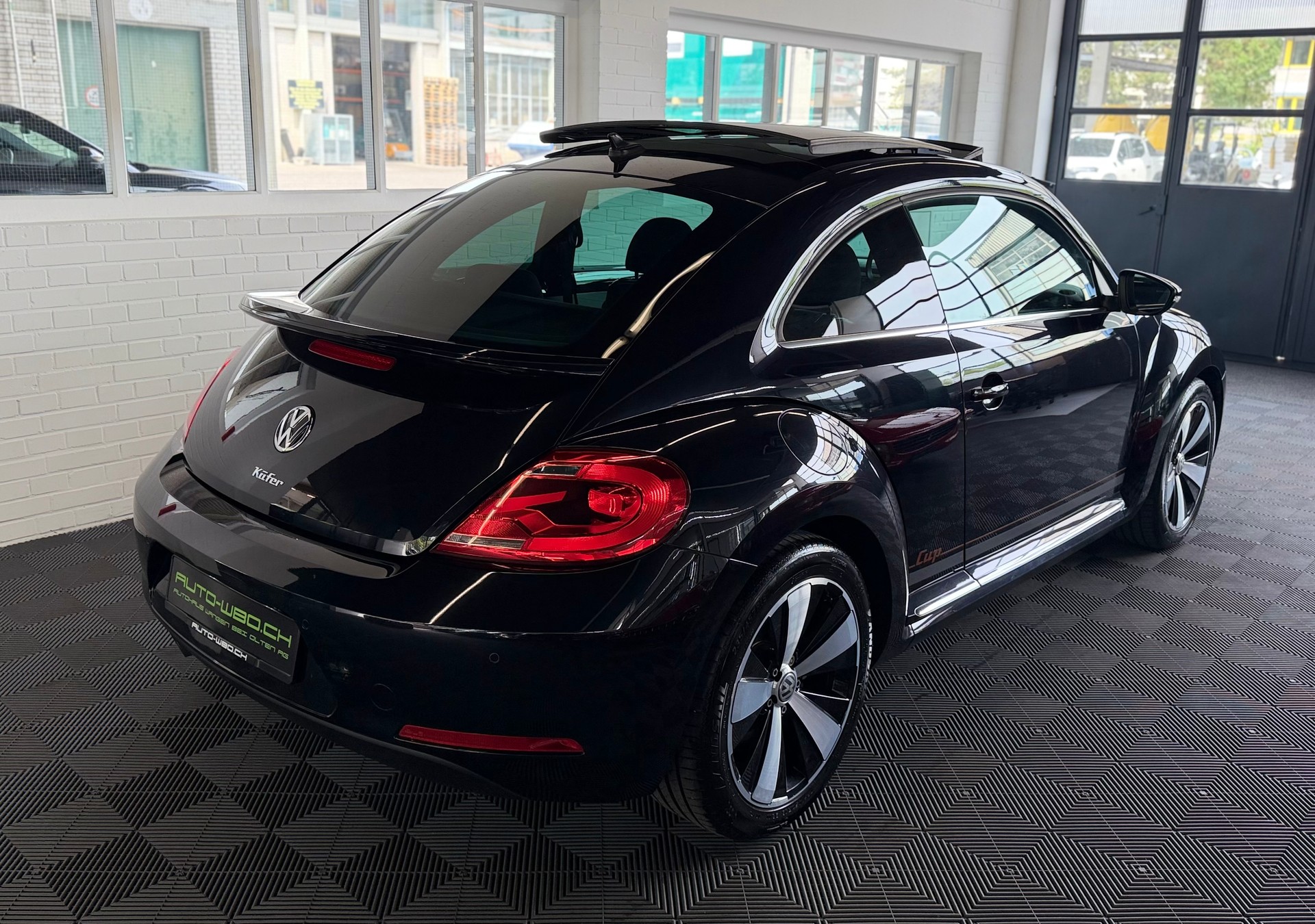VW Beetle 1.4 TSI Design CUP 160PS * PANORAMA DACH*-showroom-element-2
