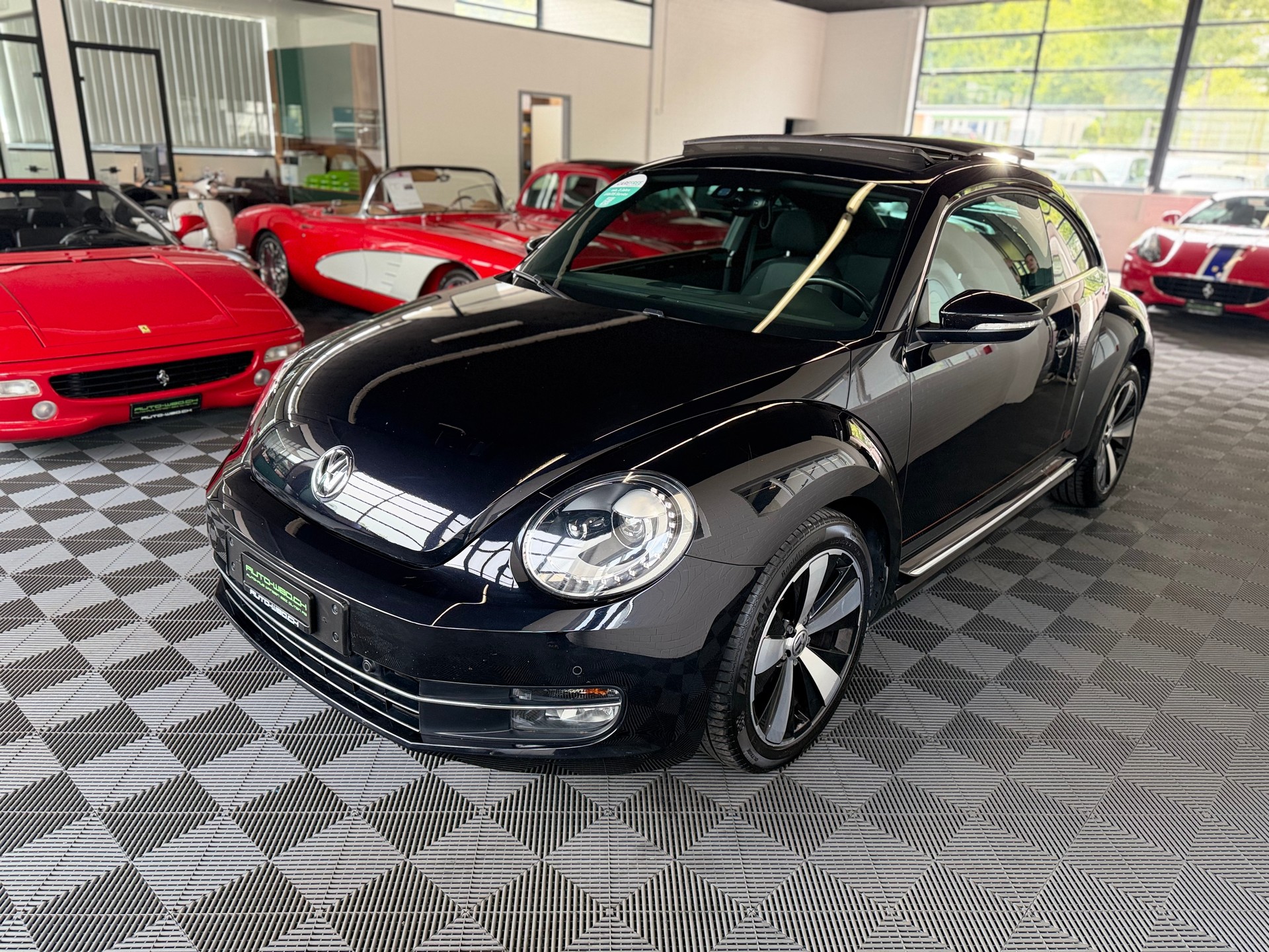 VW Beetle 1.4 TSI Design CUP 160PS * PANORAMA DACH*-image-5