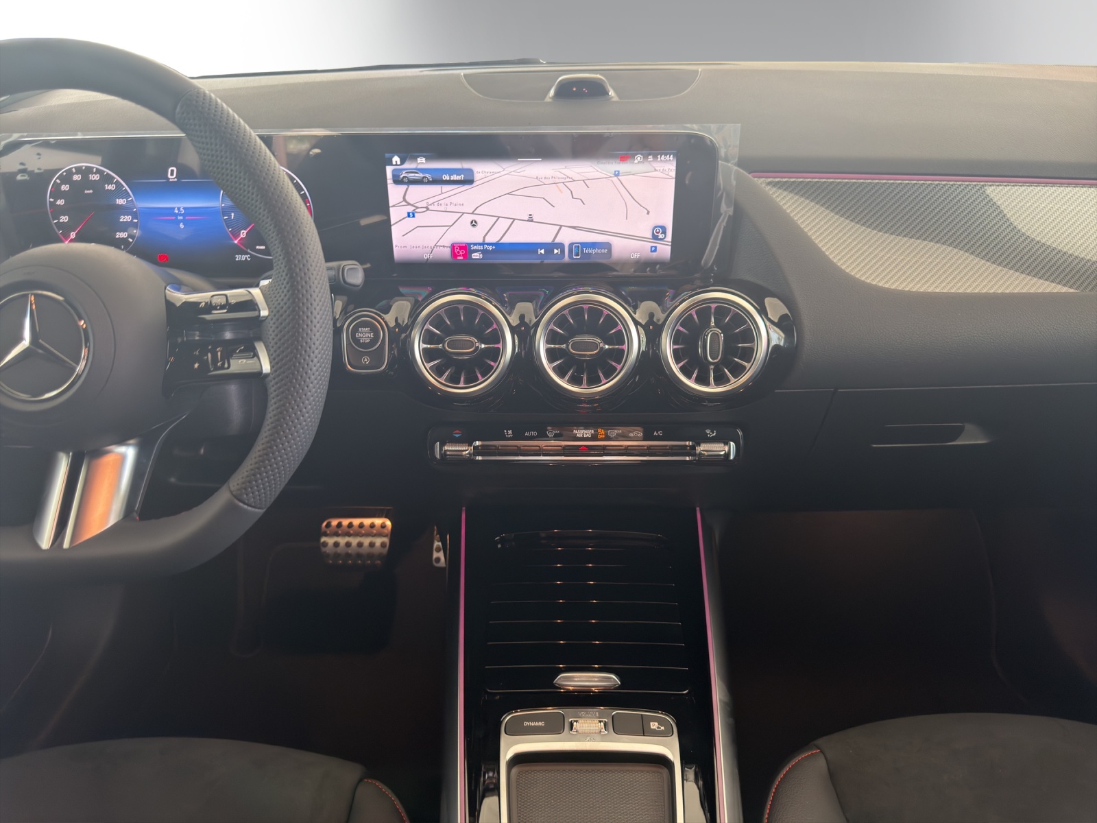 MERCEDES-BENZ GLA 250 4Matic 8G-DCT Swiss Star-image-9