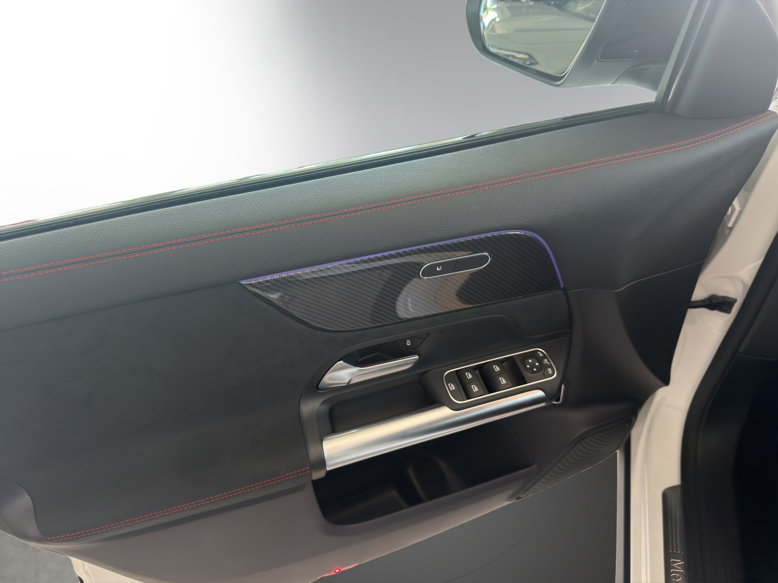 MERCEDES-BENZ GLA 250 4Matic 8G-DCT Swiss Star-image-7