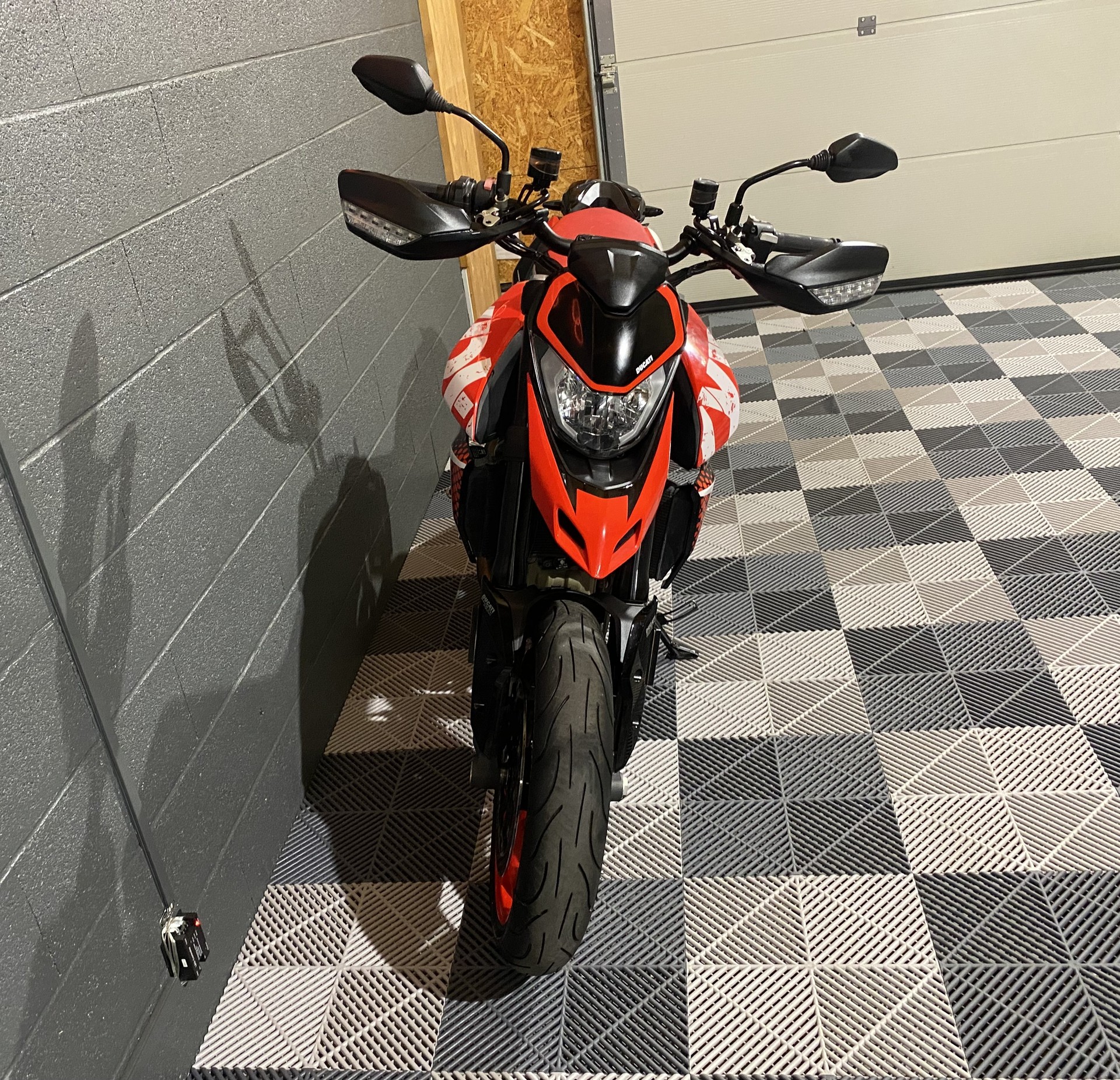 DUCATI Hypermotard 950 RVE-image-11