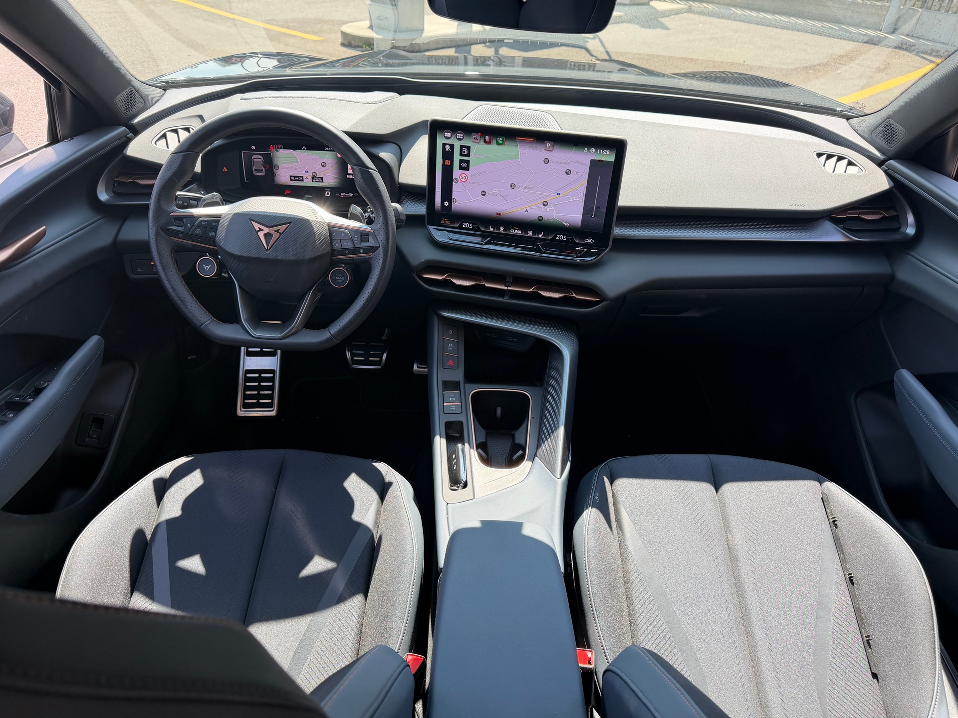 CUPRA TERRAMAR 2.0 TSI DSG 4DRIVE VZ "SPORT" CH WAGEN MIT 900 KM !! MIT WERKSGARANTIE !! TOP AUSSTATTUNG.-showroom-element-3