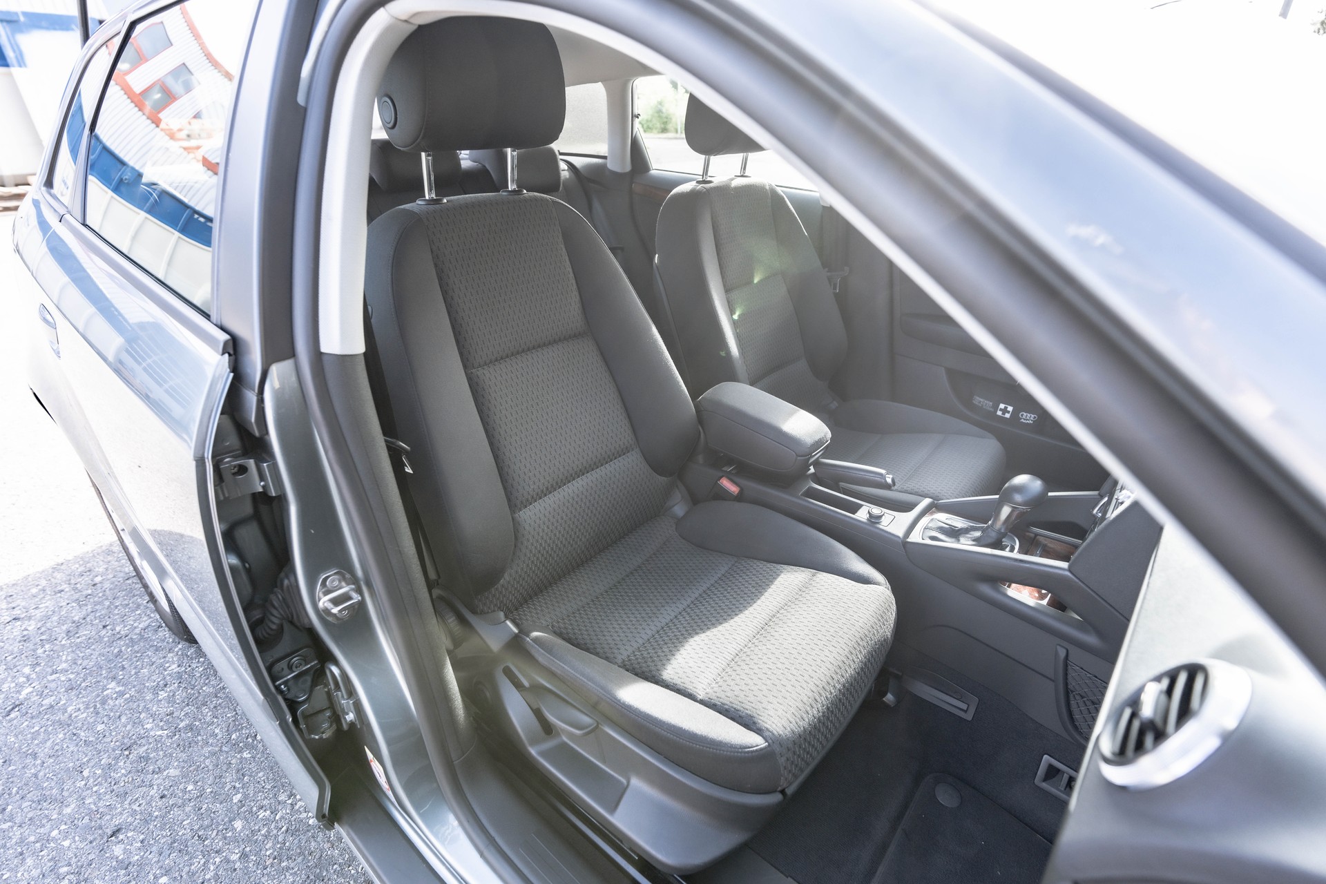 AUDI A3 Sportback 2.0 TFSI Ambiente S-tronic * FRISCH AB MFK * BOSE SOUNDSYSTEM * AMAG SERVICEGEPFLEGT *-image-8