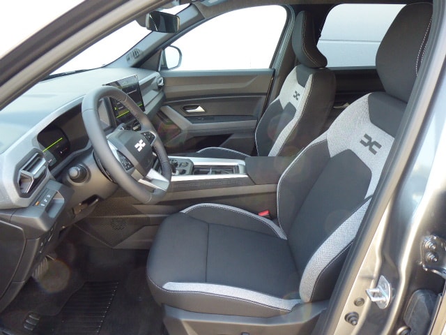 DACIA Bigster TCe 150 48V Journey 4x4-image-5