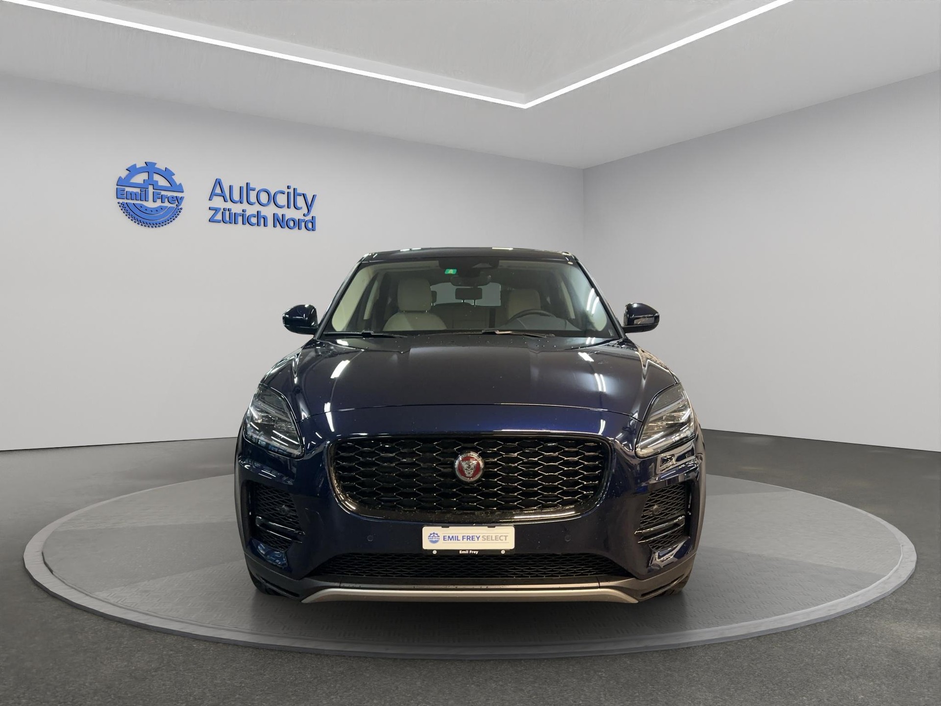 JAGUAR E-Pace 2.0 D I4 165 SE AWD-showroom-element-1