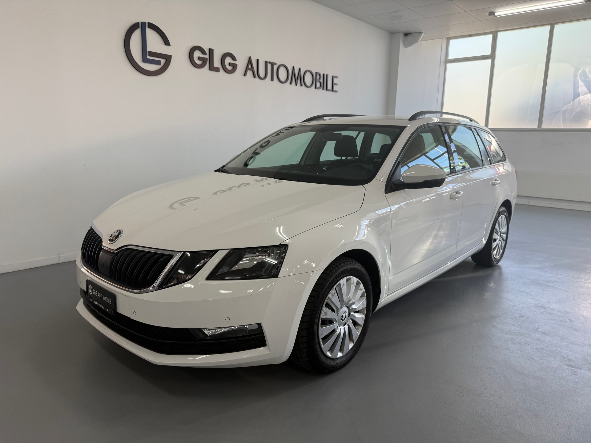 SKODA Octavia Combi 2.0 TDI Ambition DSG