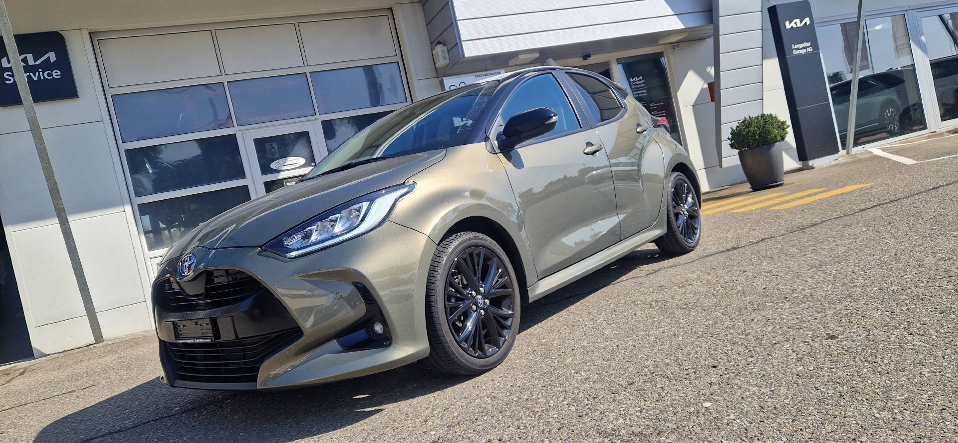 TOYOTA Yaris 1.5 VVT-iE Trend + Sport