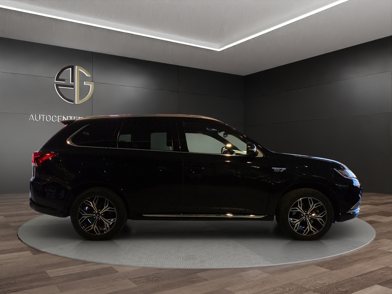MITSUBISHI Outlander 2.4 PHEV Diamond 4WD Automatic-image-4