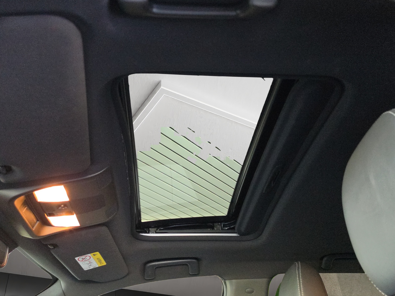 MITSUBISHI Outlander 2.4 PHEV Diamond 4WD Automatic-image-16