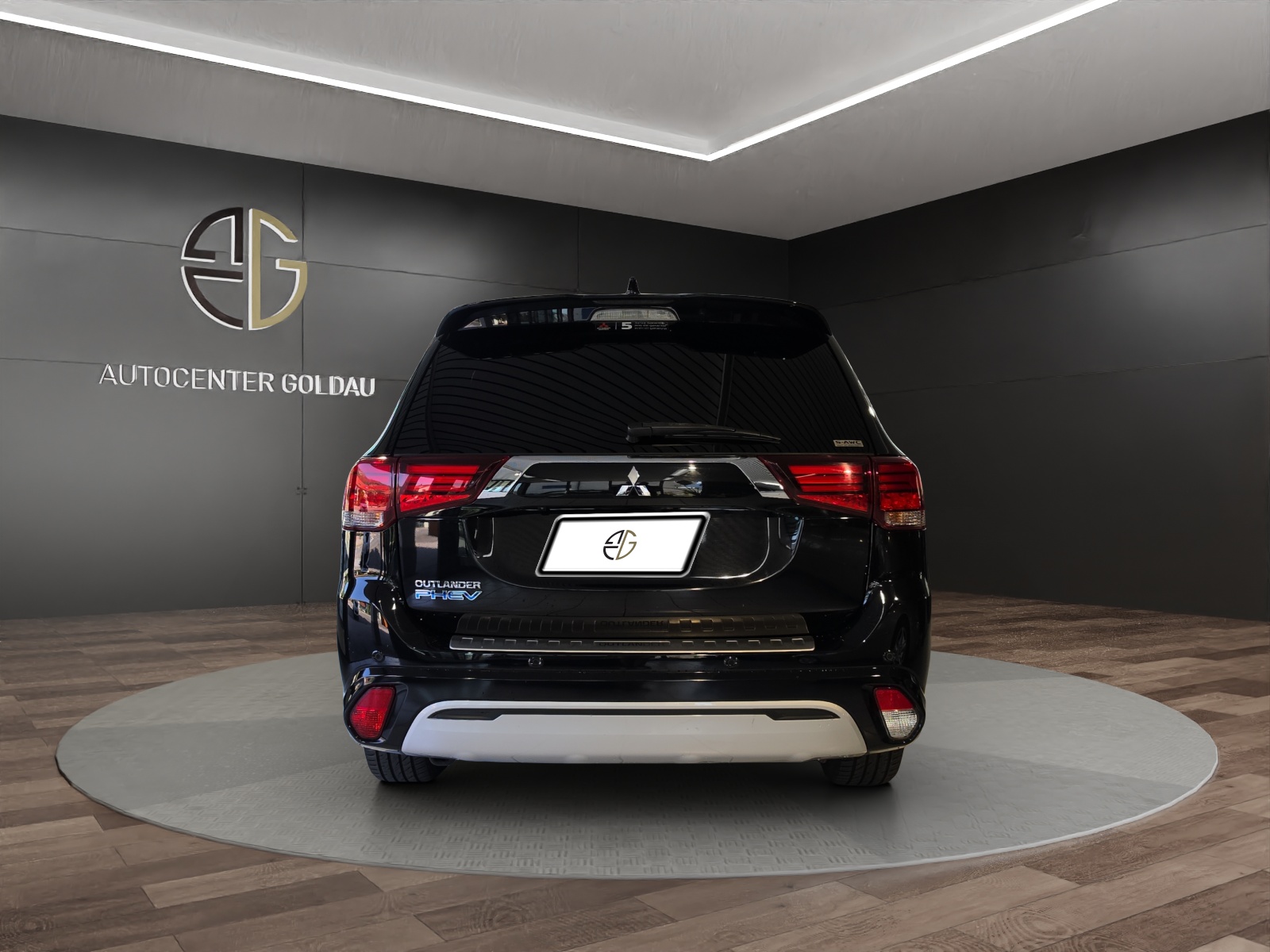 MITSUBISHI Outlander 2.4 PHEV Diamond 4WD Automatic-showroom-element-2