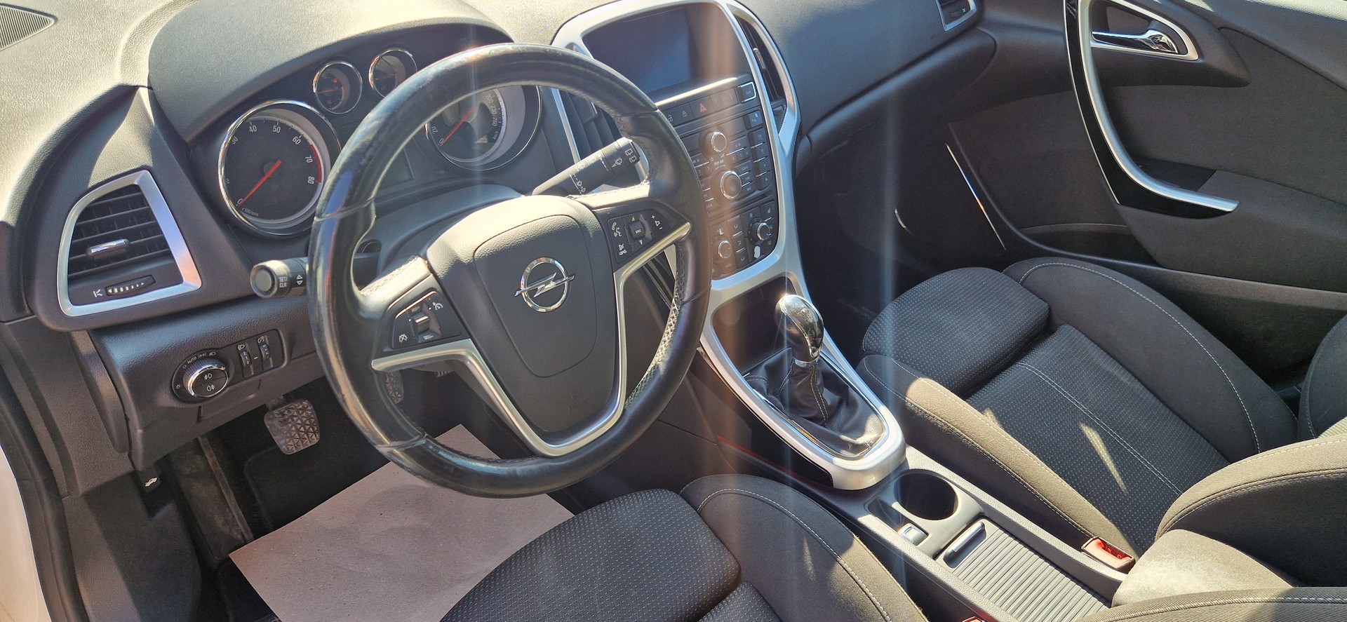 OPEL J 16T ST-image-4