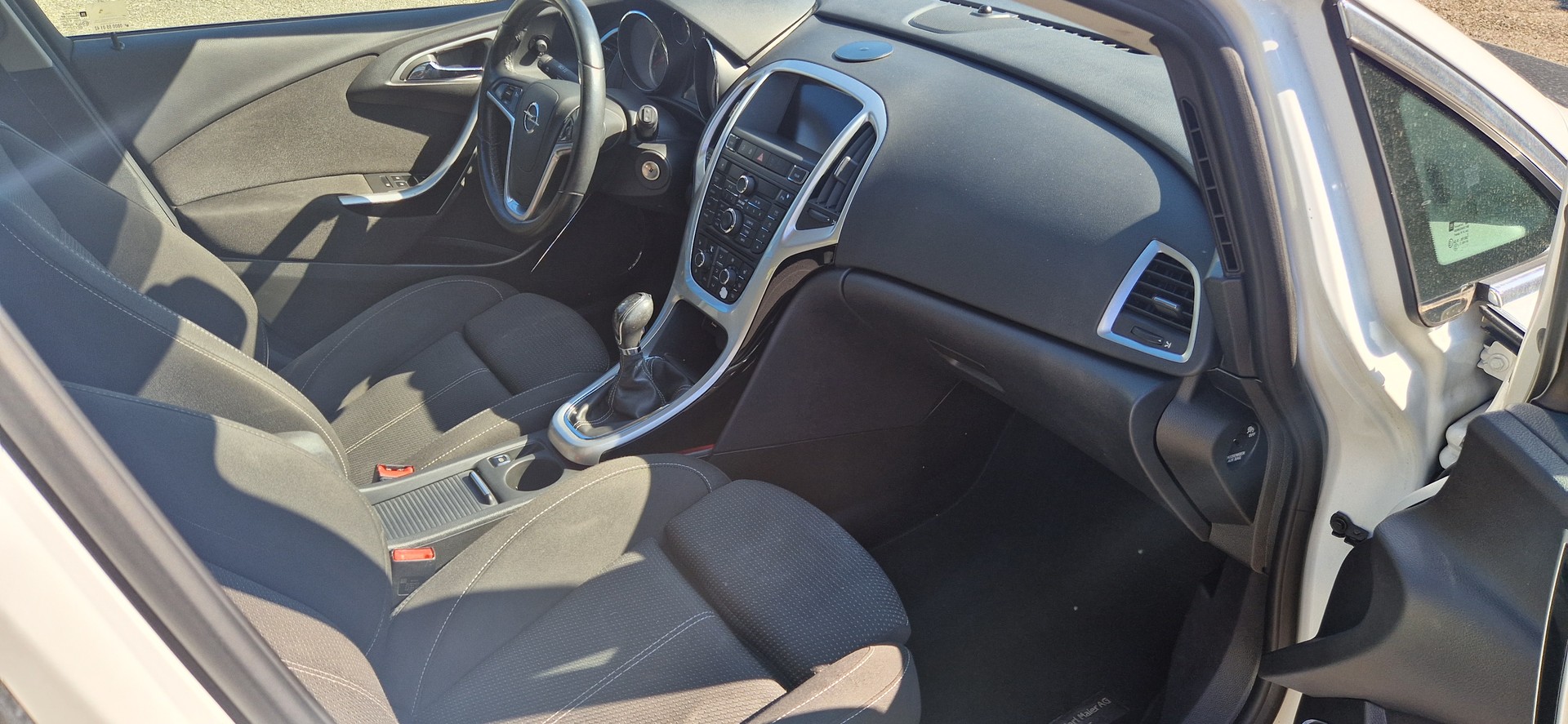 OPEL J 16T ST-image-9