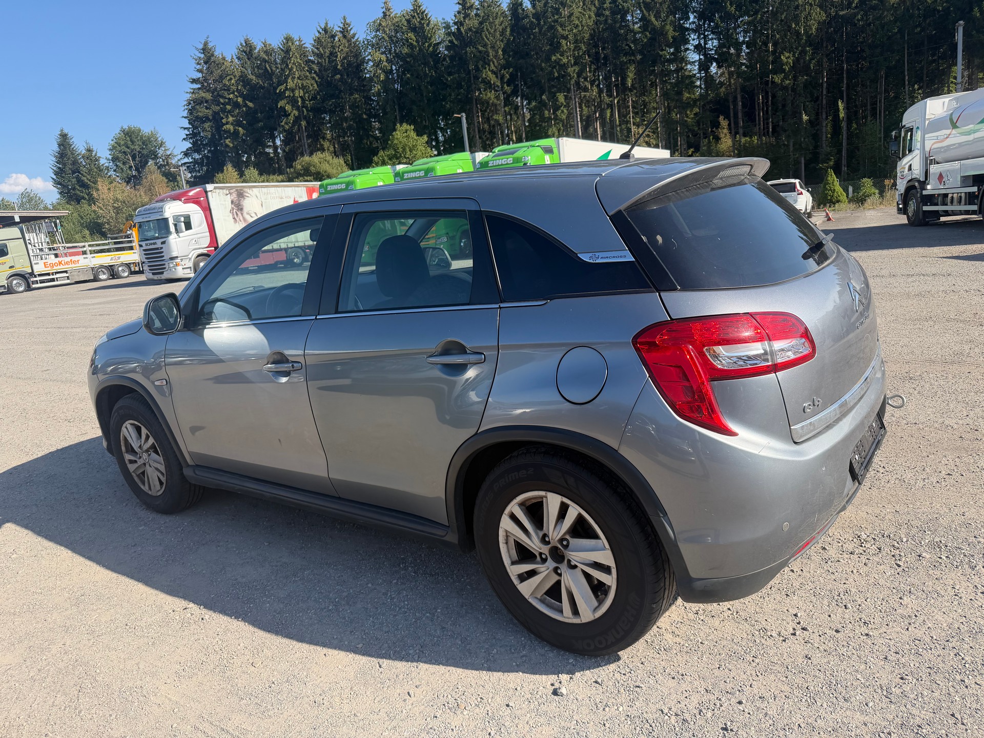 CITROEN C4 Aircross 1.6 HDi Exclusive 4WD-image-3