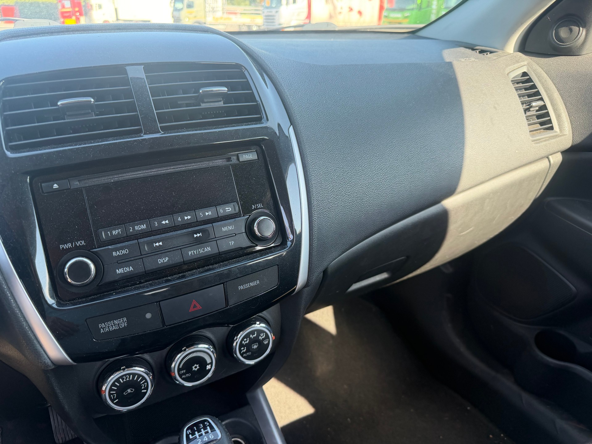 CITROEN C4 Aircross 1.6 HDi Exclusive 4WD-image-4