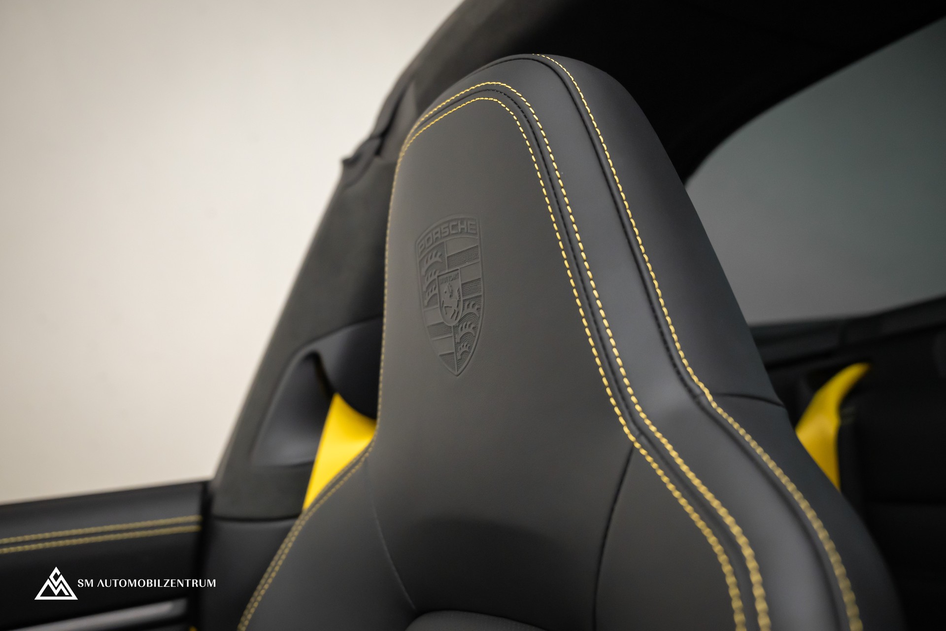 PORSCHE 911 Targa 4 GTS PDK / Werksgarantie / Liftsystem / 360° / PPF-image-19