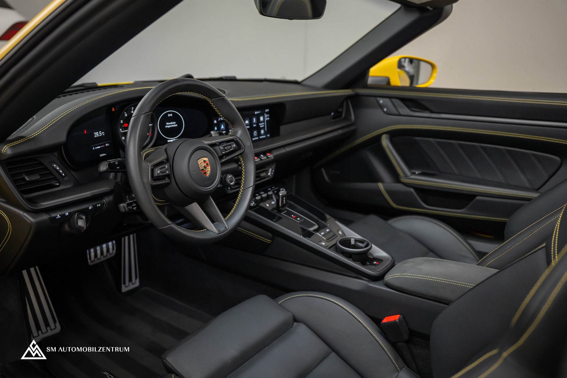 PORSCHE 911 Targa 4 GTS PDK / Werksgarantie / Liftsystem / 360° / PPF-image-16