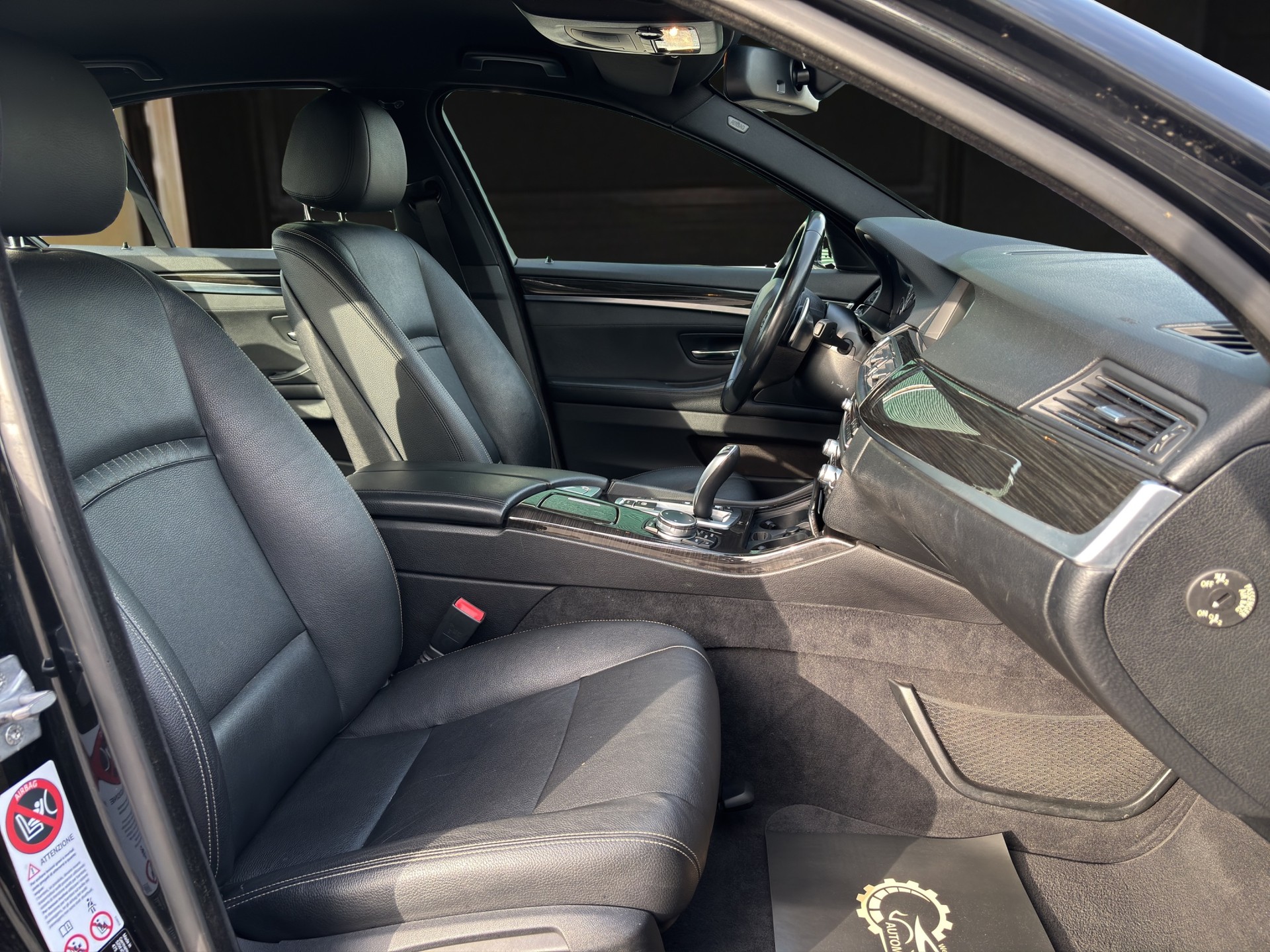 BMW 520d xDrive Steptronic-image-9