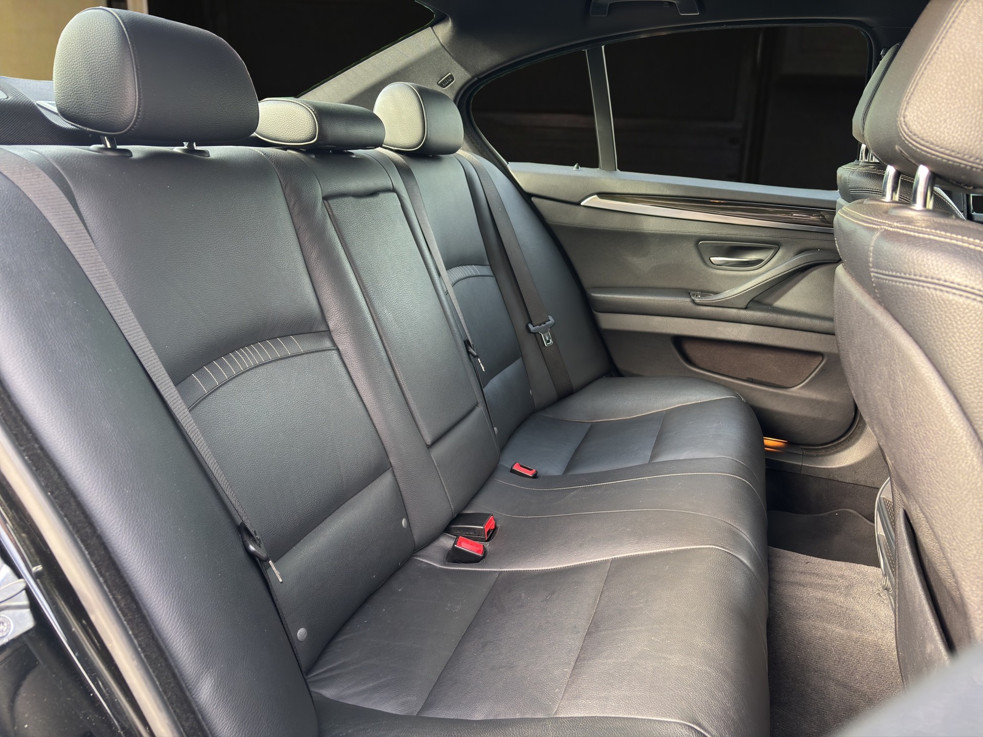 BMW 520d xDrive Steptronic-image-13