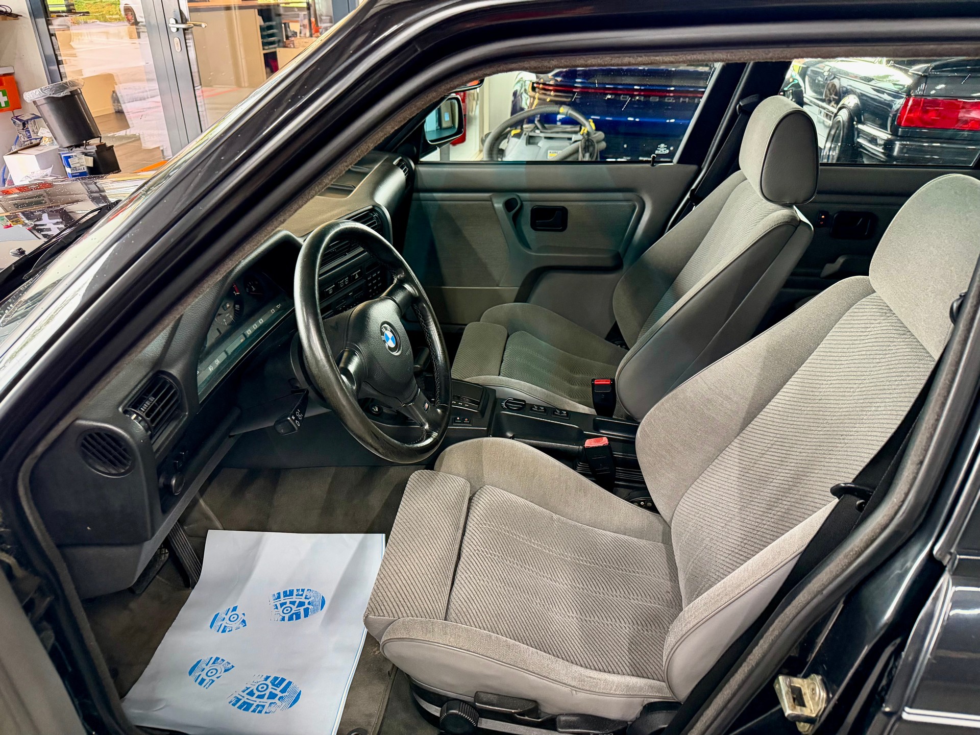 BMW 325iX A Touring *Veteran*-image-6